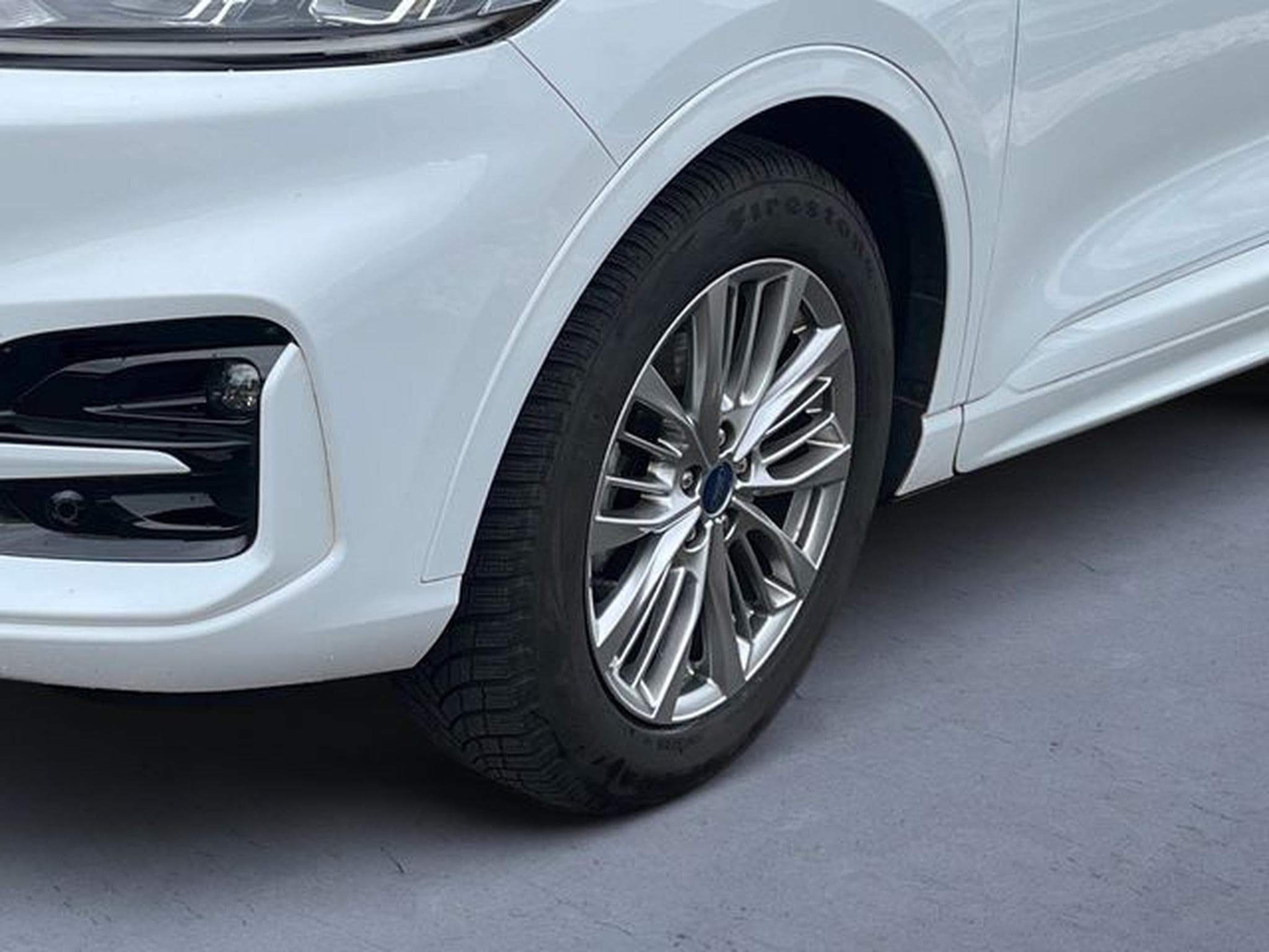 Ford Kuga Kuga ST-Line (2024) - Photo 6