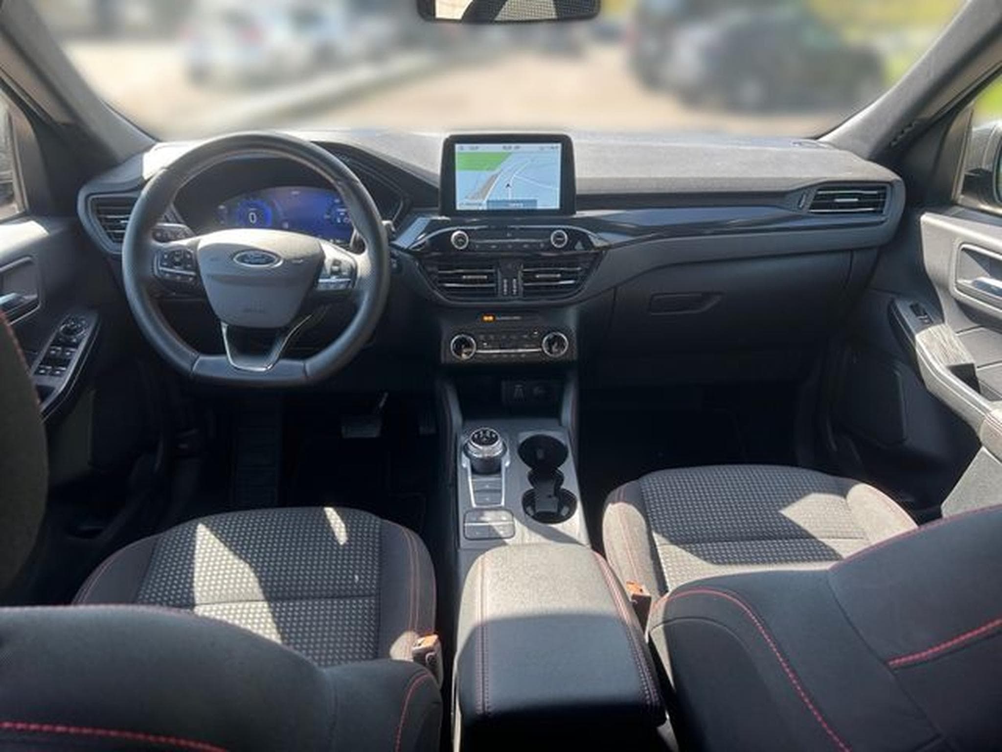 Ford Kuga Kuga Plug-In Hybrid ST-Line (2022) - Photo 8