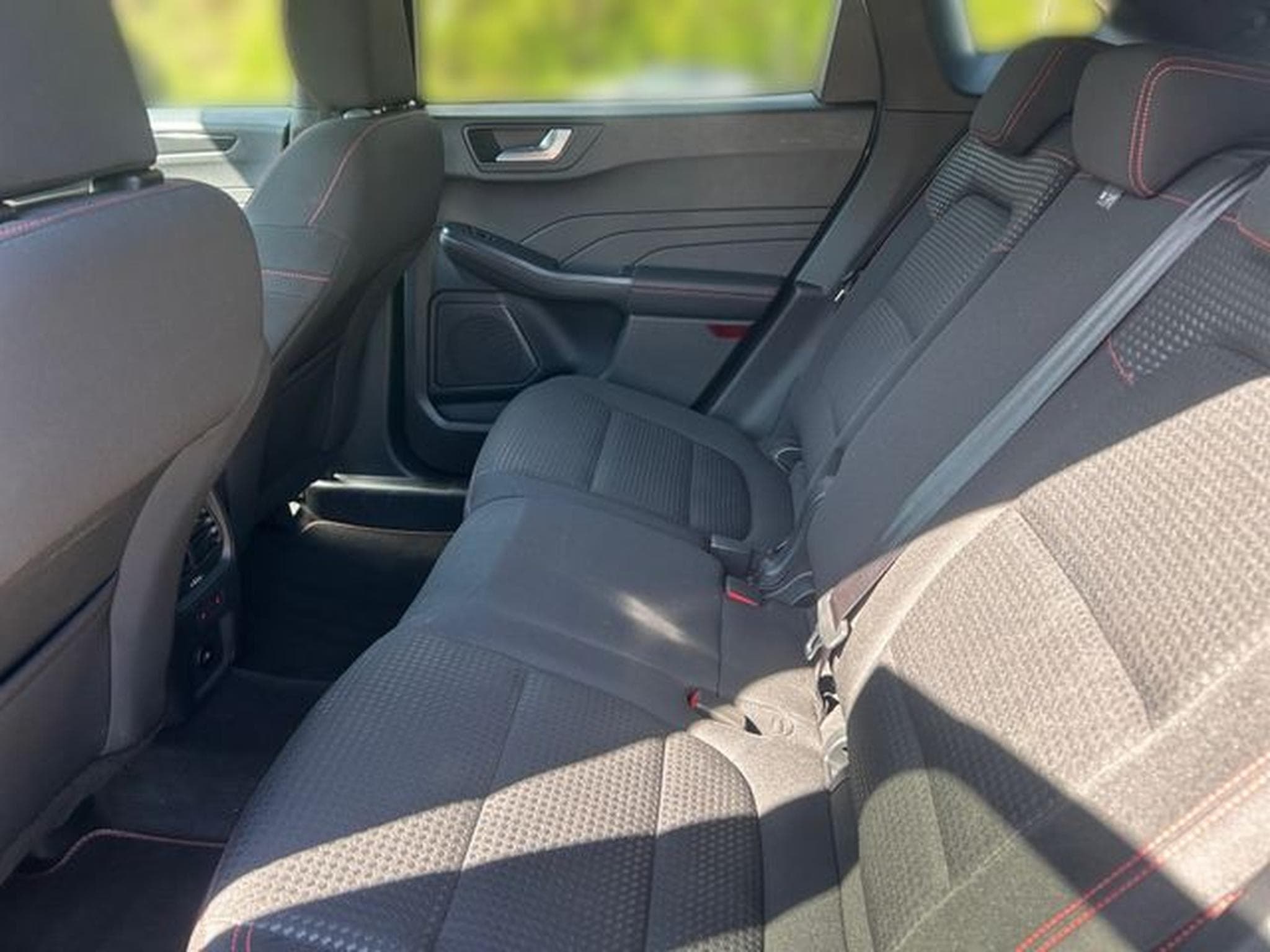 Ford Kuga Kuga Plug-In Hybrid ST-Line (2022) - Photo 9