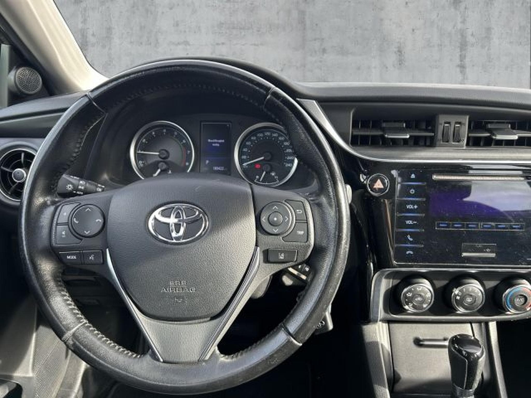 Toyota Corolla Corolla 1.6 Automatik RFK Bluetooth KLIMA Spurh. (2017) - Photo 15
