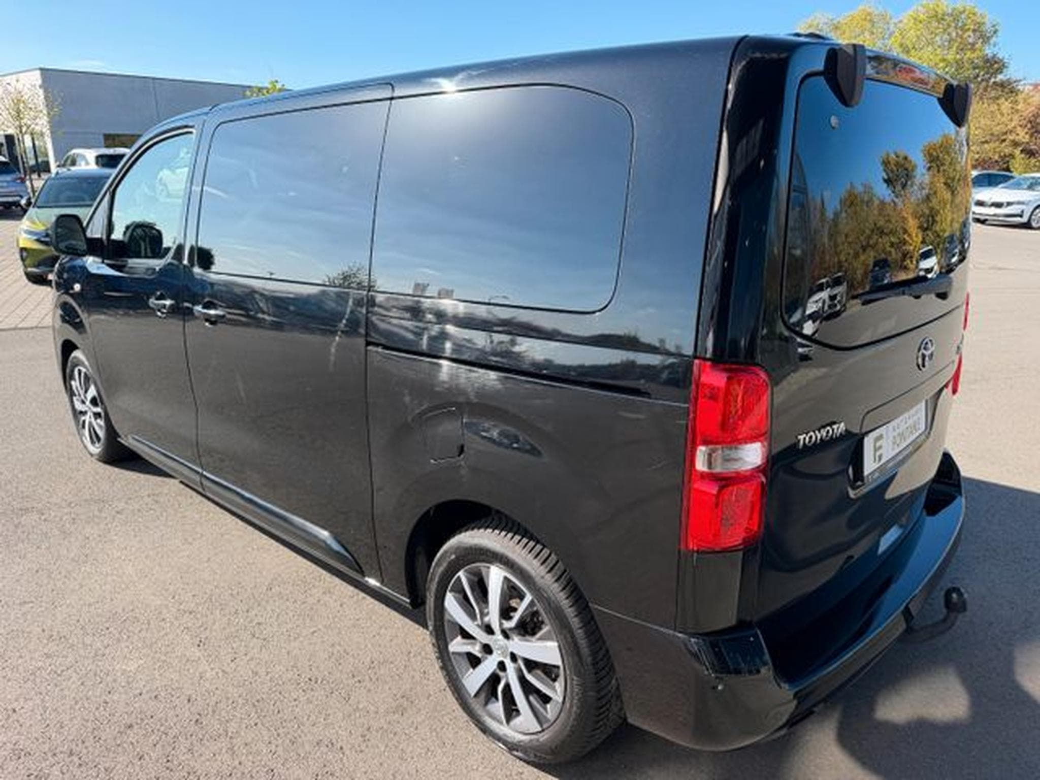 Toyota Proace Verso Proace Verso L1 Standhz Leder .-Sitzer Pano AHK (2021) - Photo 8