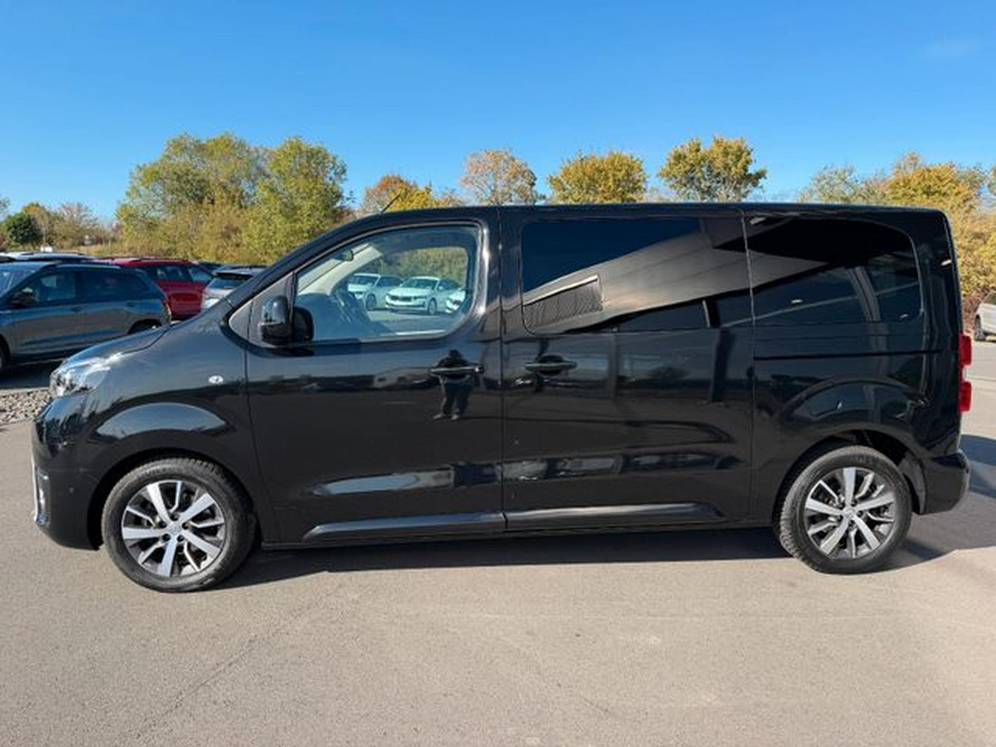 Toyota Proace Verso Proace Verso L1 Standhz Leder .-Sitzer Pano AHK (2021) - Photo 9