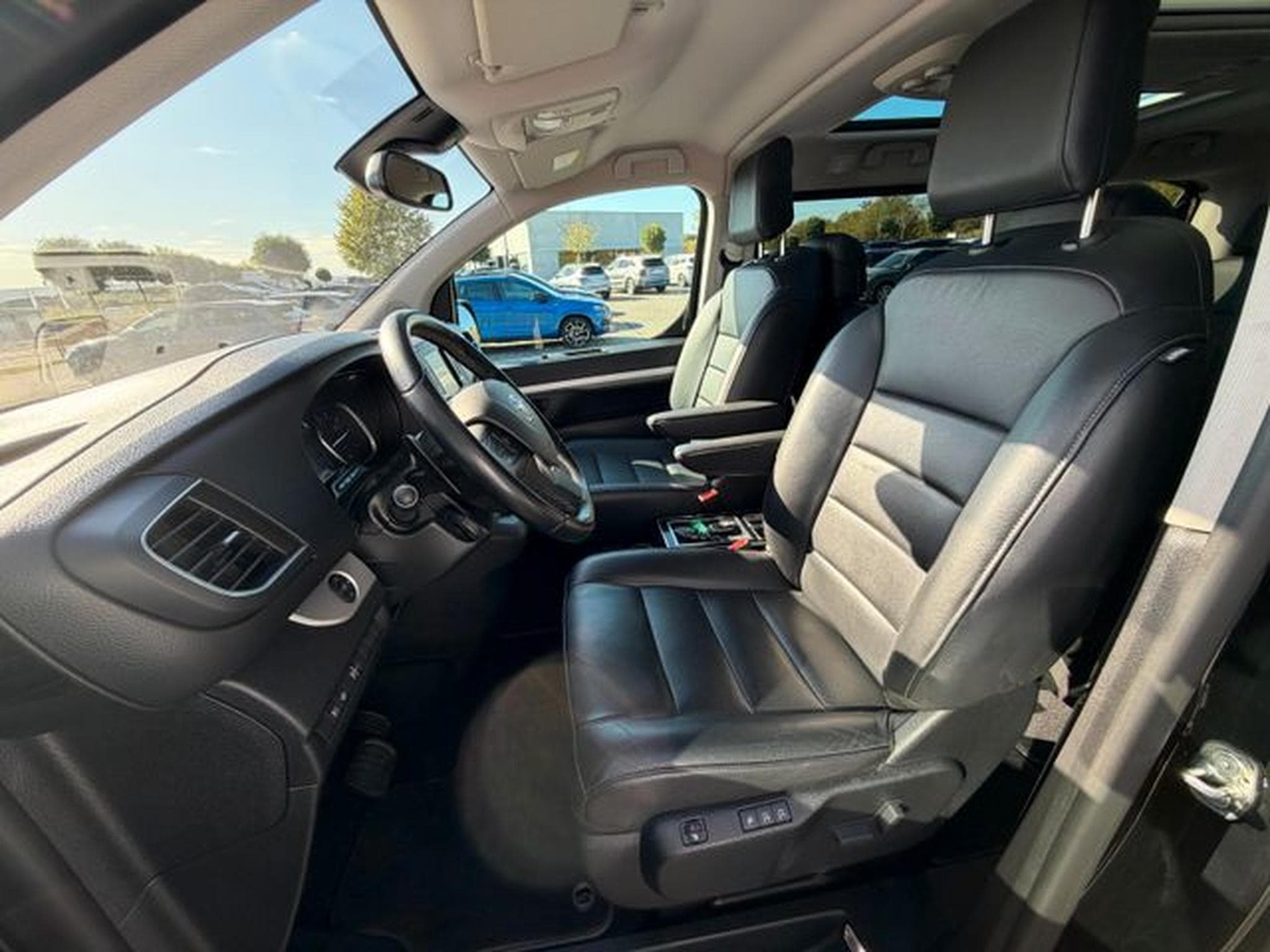 Toyota Proace Verso Proace Verso L1 Standhz Leder .-Sitzer Pano AHK (2021) - Photo 10