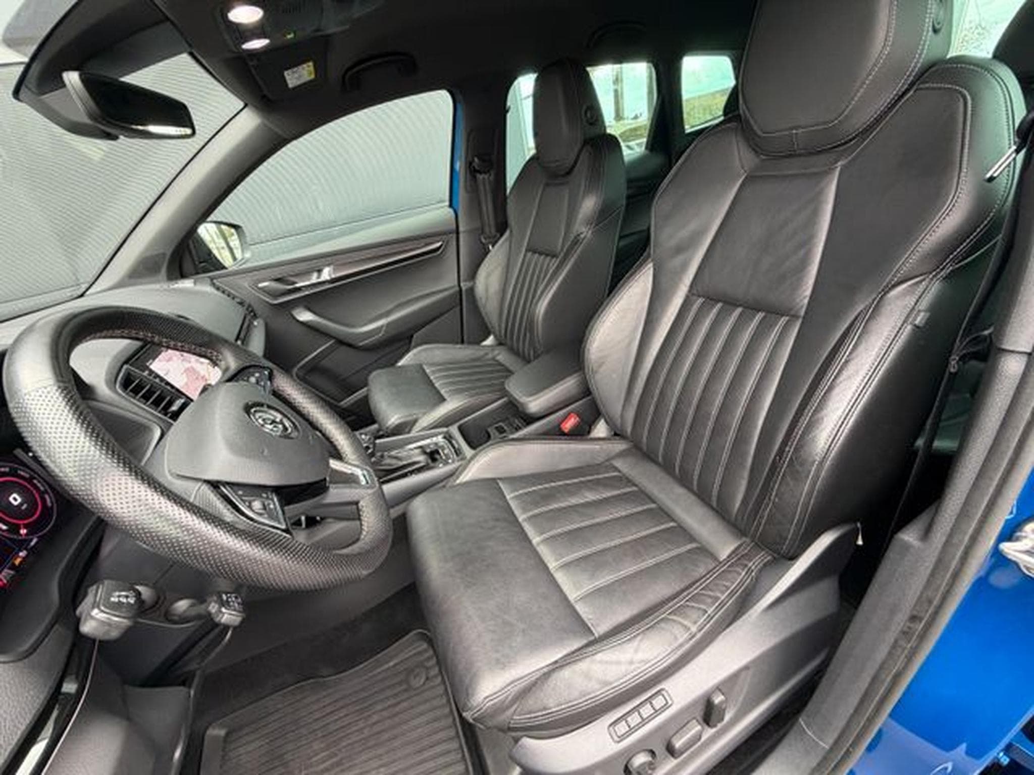Skoda Karoq Karoq 2,0TDi Sportline 4x4 AHK Leder Canton ACC (2020) - Photo 10