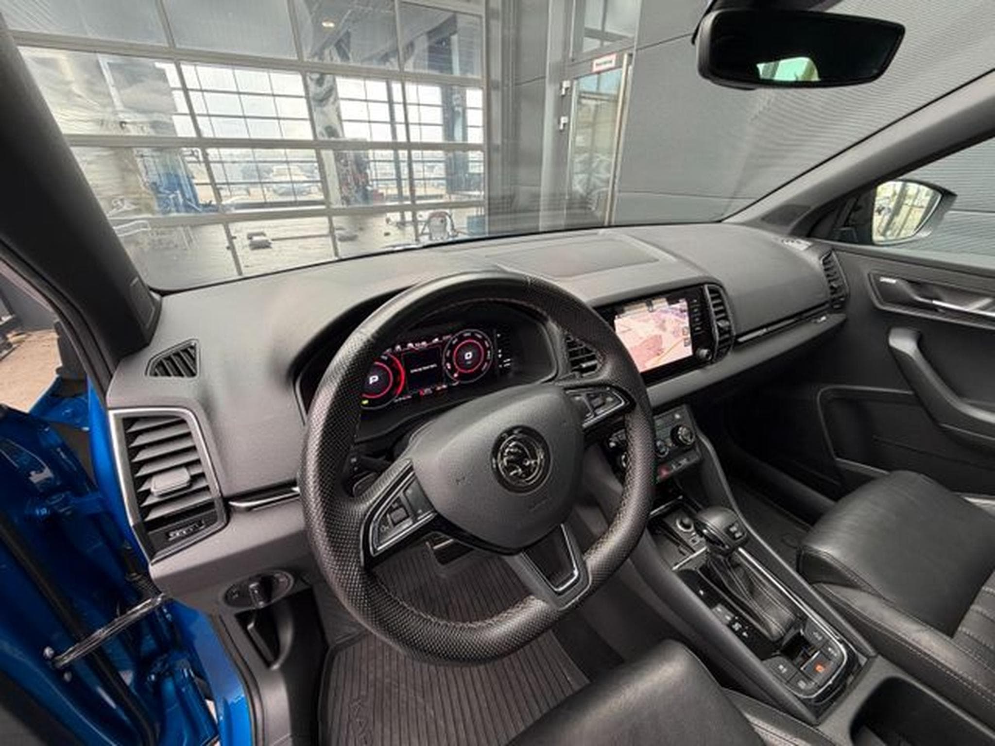 Skoda Karoq Karoq 2,0TDi Sportline 4x4 AHK Leder Canton ACC (2020) - Photo 11