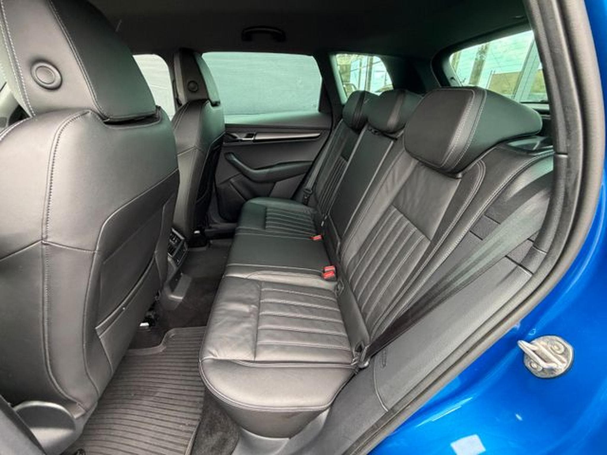 Skoda Karoq Karoq 2,0TDi Sportline 4x4 AHK Leder Canton ACC (2020) - Photo 15