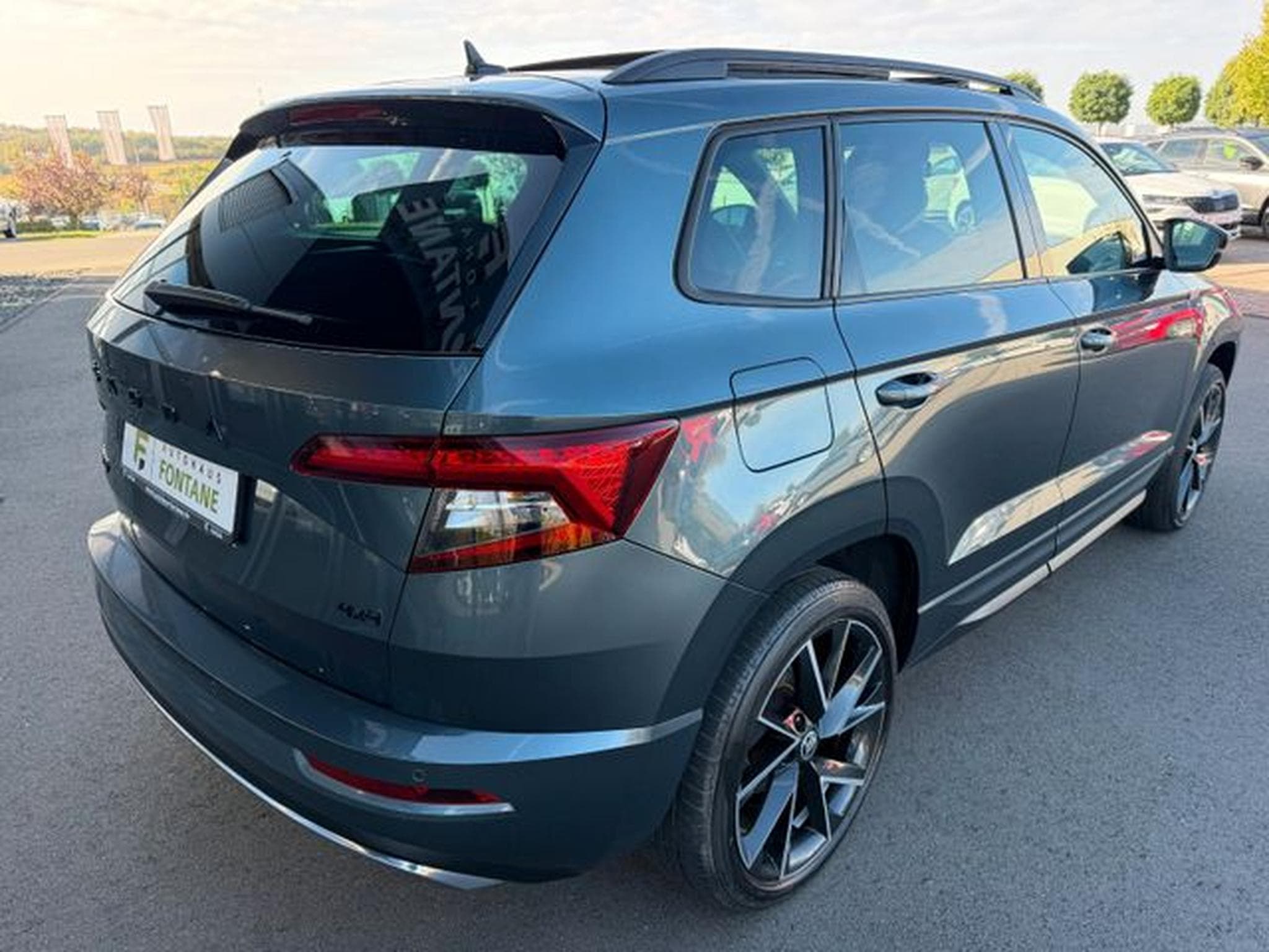 Skoda Karoq Karoq 2,0TSi Sportline 4x4 Pano Teilleder 19"Can (2021) - Photo 6