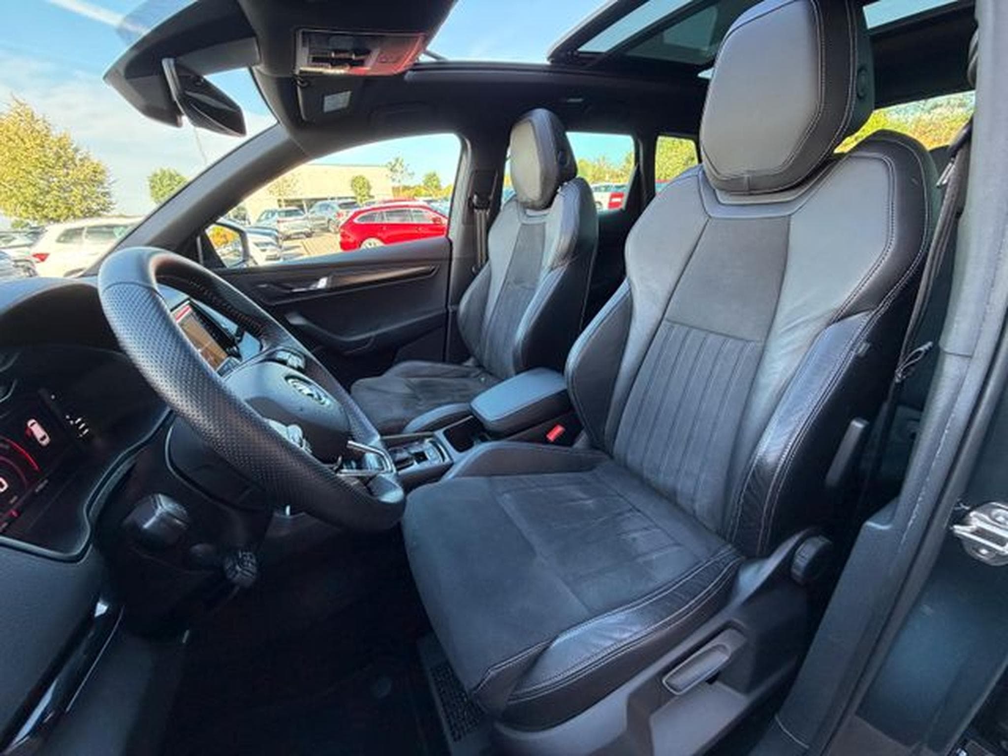 Skoda Karoq Karoq 2,0TSi Sportline 4x4 Pano Teilleder 19"Can (2021) - Photo 10