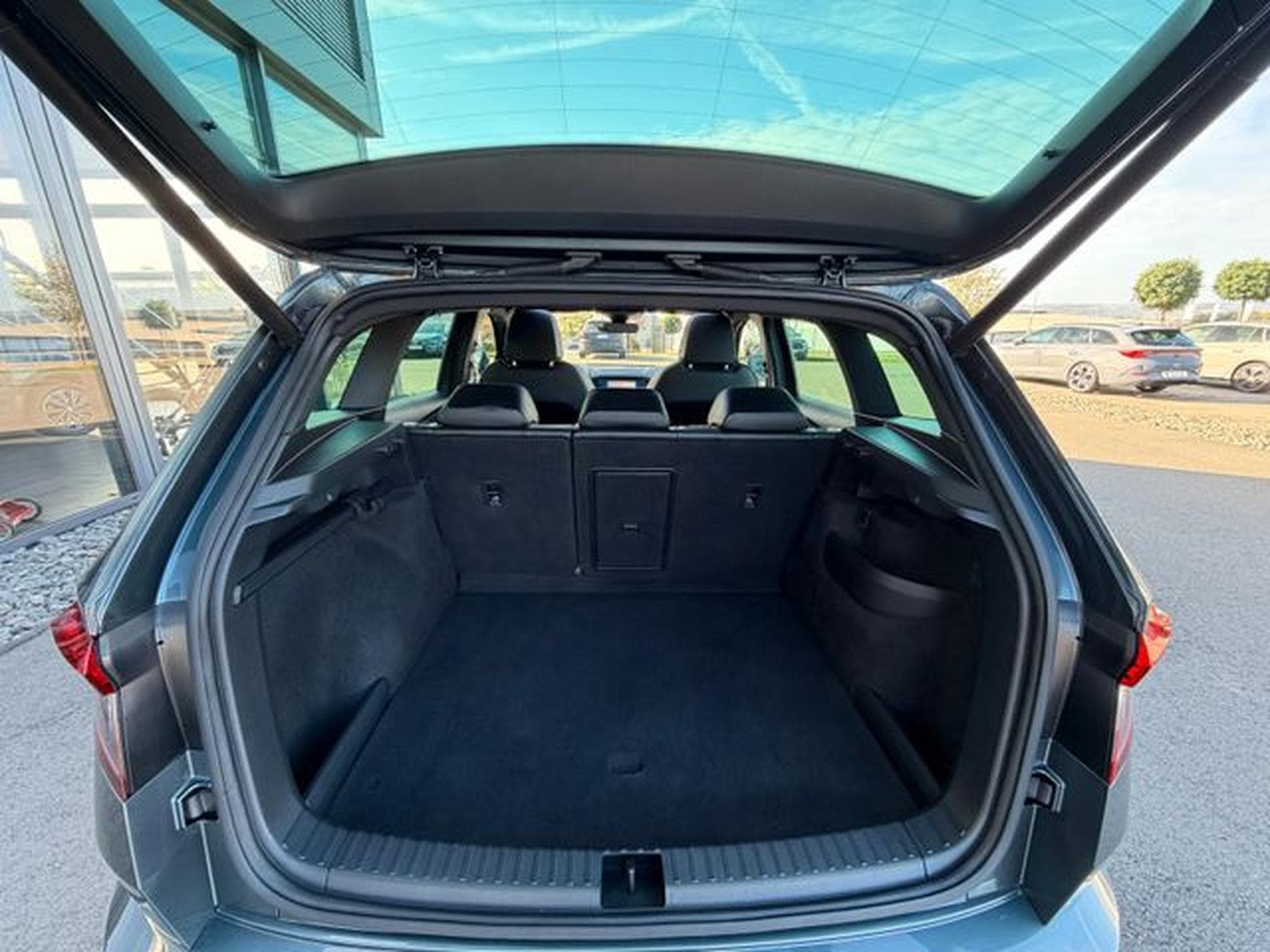 Skoda Karoq Karoq 2,0TSi Sportline 4x4 Pano Teilleder 19"Can (2021) - Photo 13