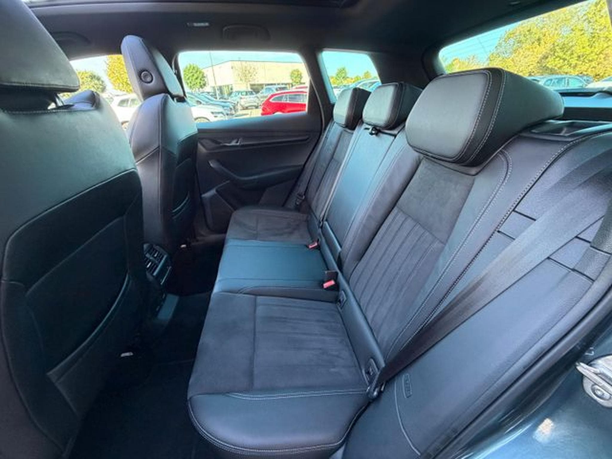 Skoda Karoq Karoq 2,0TSi Sportline 4x4 Pano Teilleder 19"Can (2021) - Photo 12