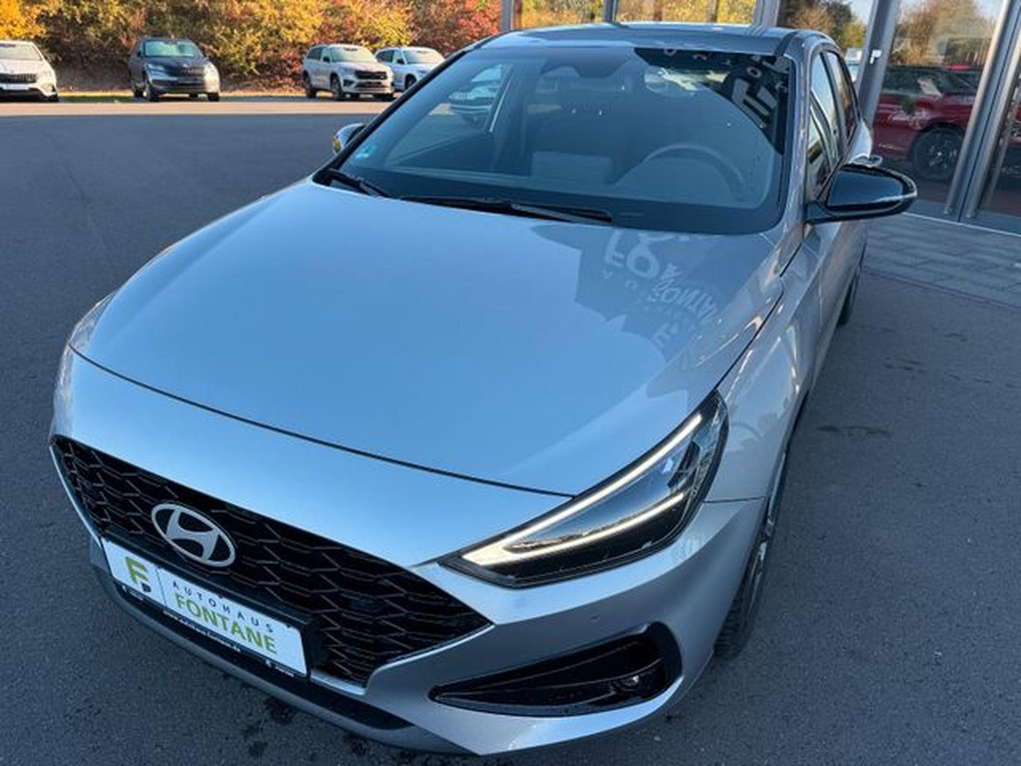 Hyundai i30 i30 Automatik Advantage Navi Kamera Sitzhz Lenkr (2024) - Photo 2