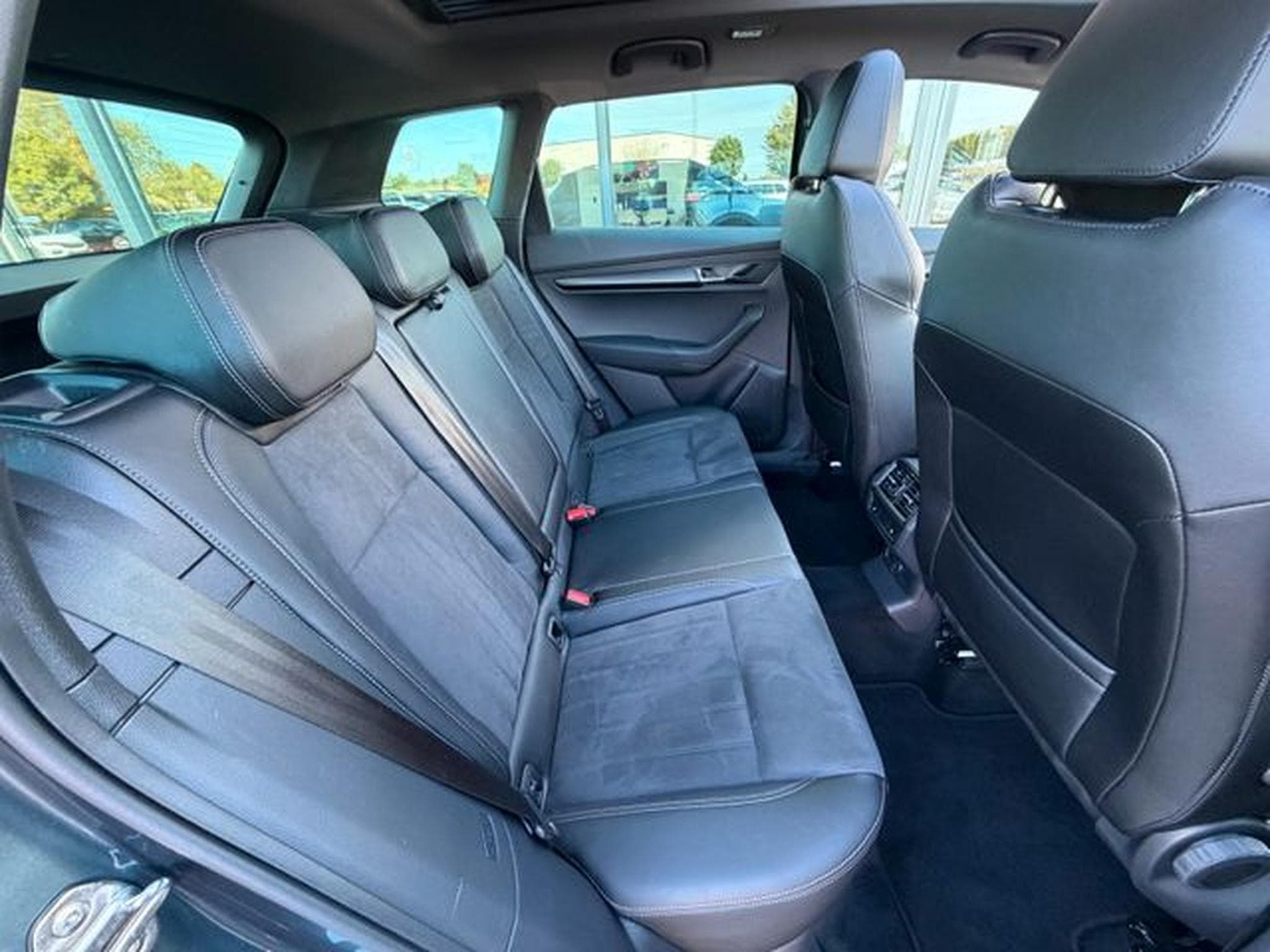 Skoda Karoq Karoq 2,0TSi Sportline 4x4 Pano Teilleder 19"Can (2021) - Photo 15
