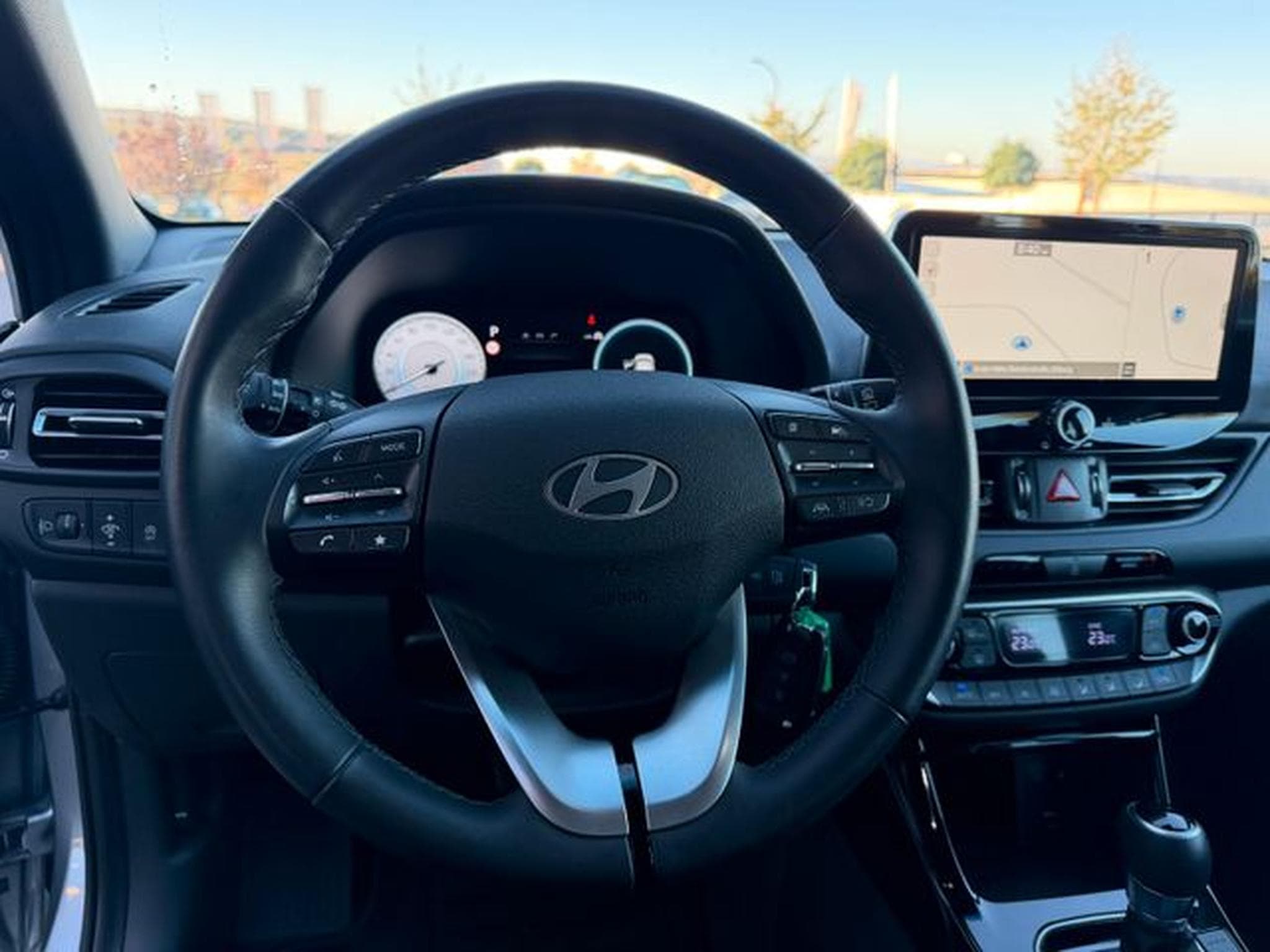Hyundai i30 i30 Automatik Advantage Navi Kamera Sitzhz Lenkr (2024) - Photo 12