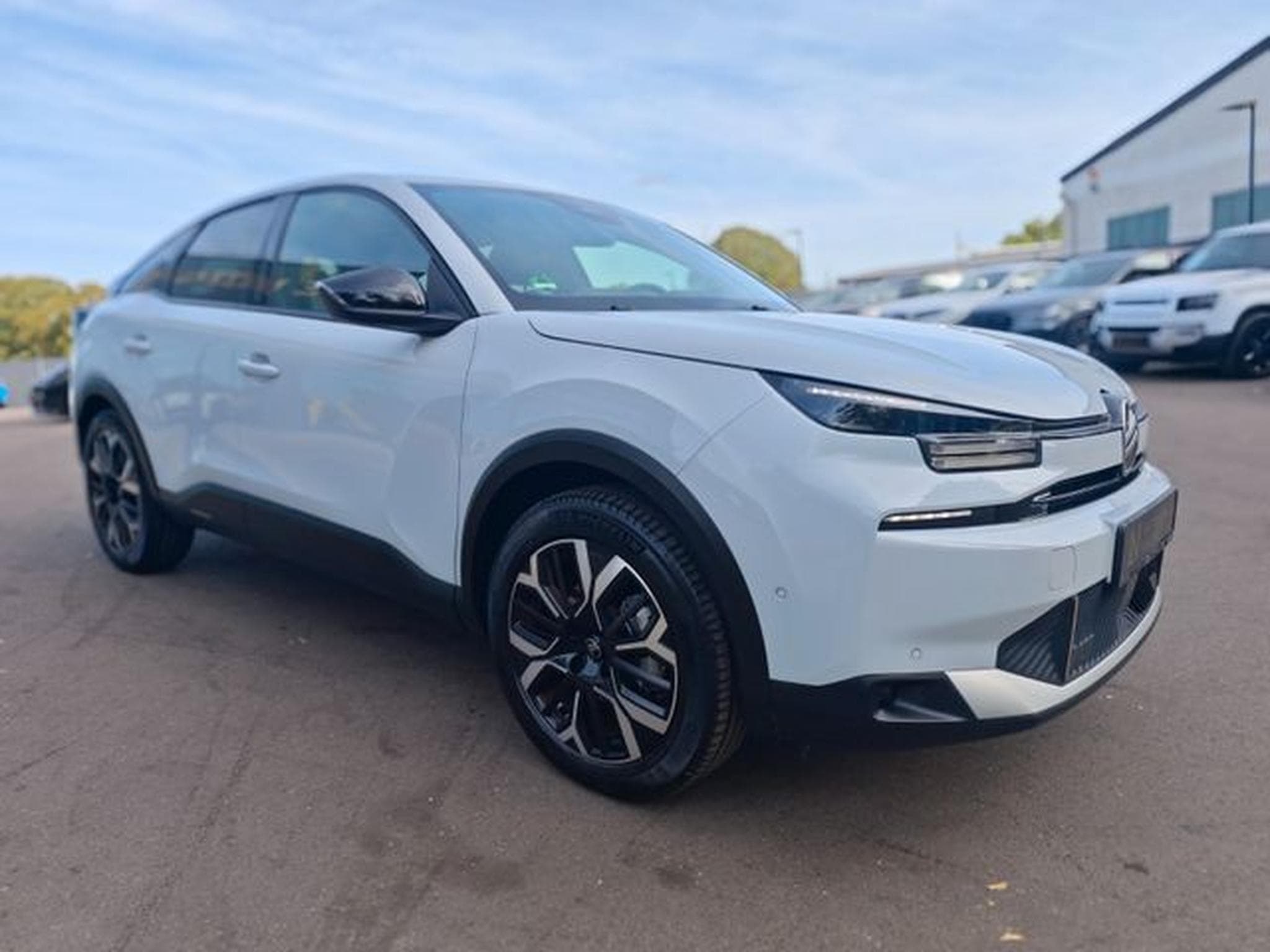 Citroën C4 C4 LIM. MAX*VOLL LED*AHK*ACC*KAMERA*NAVI* (2025) - Photo 4