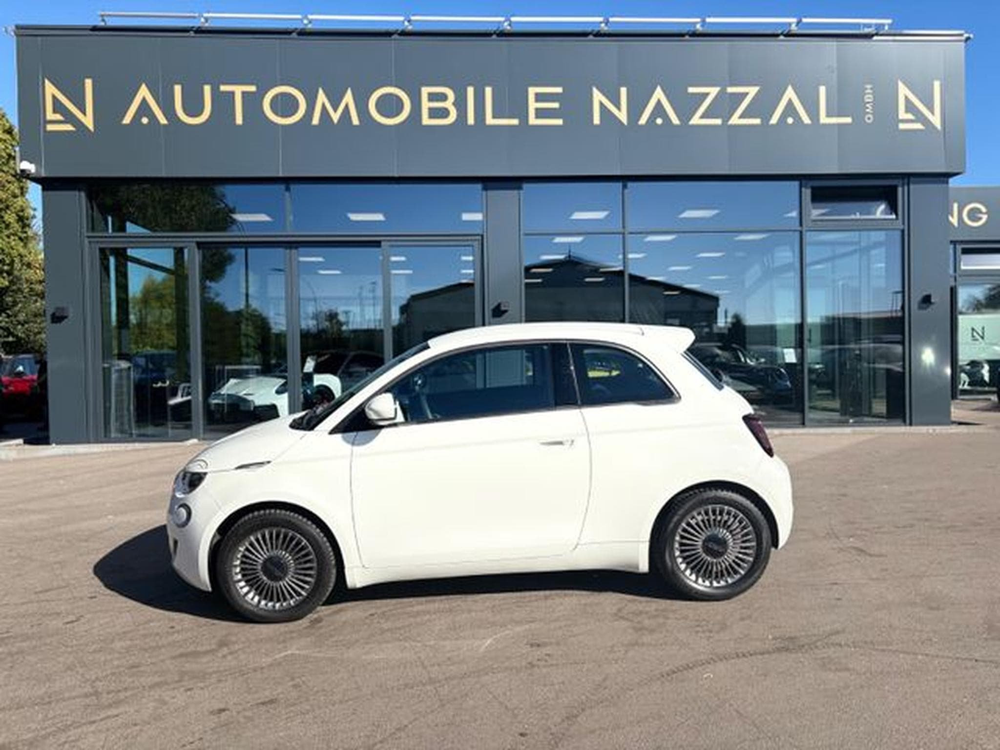 Fiat 500 500e*1.HD*42 KW GROßE REICHWEITE*SCHNELL LADE* (2023) - Photo 11