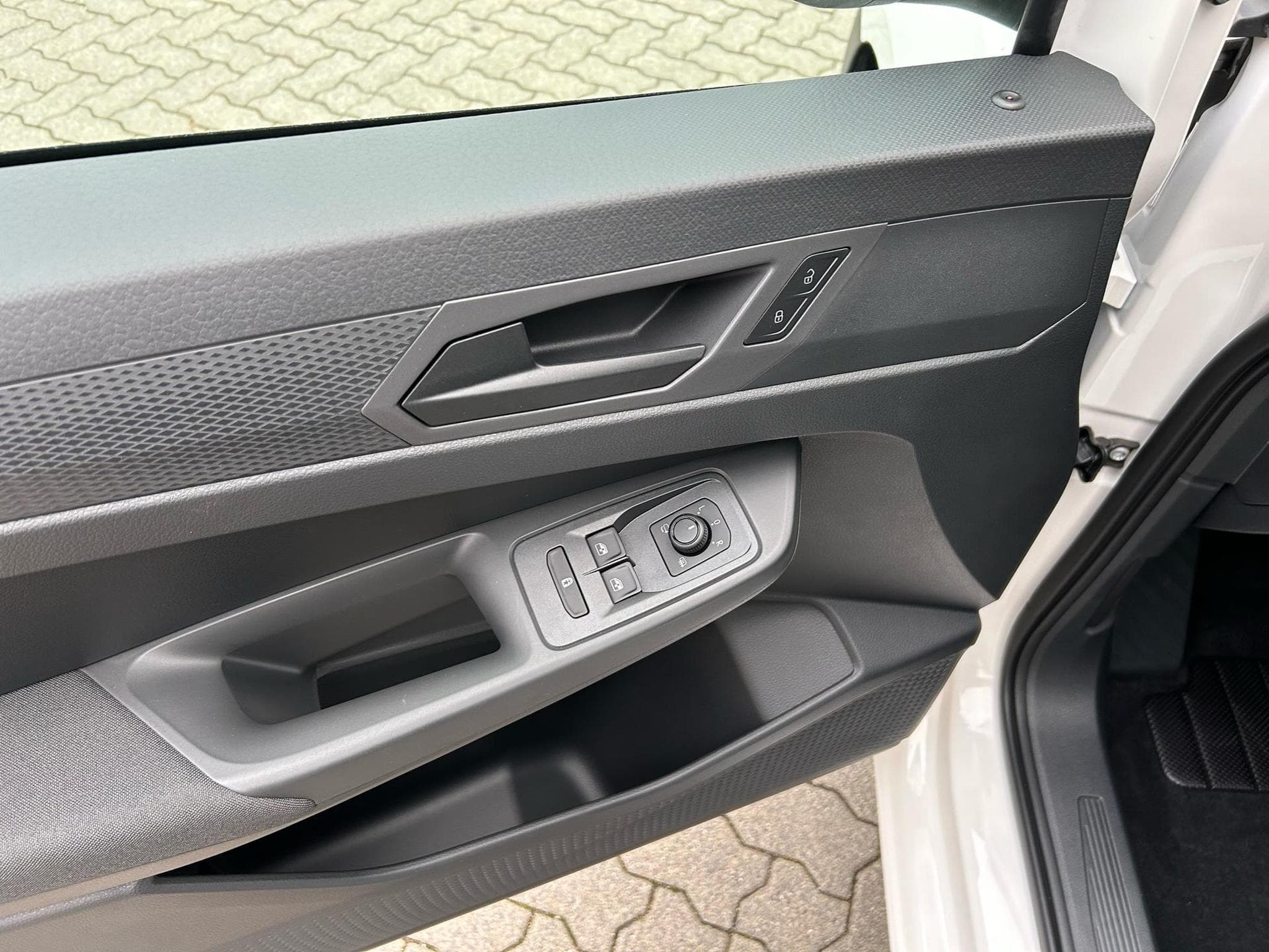 VW Caddy Trendline (2026) - Photo 3