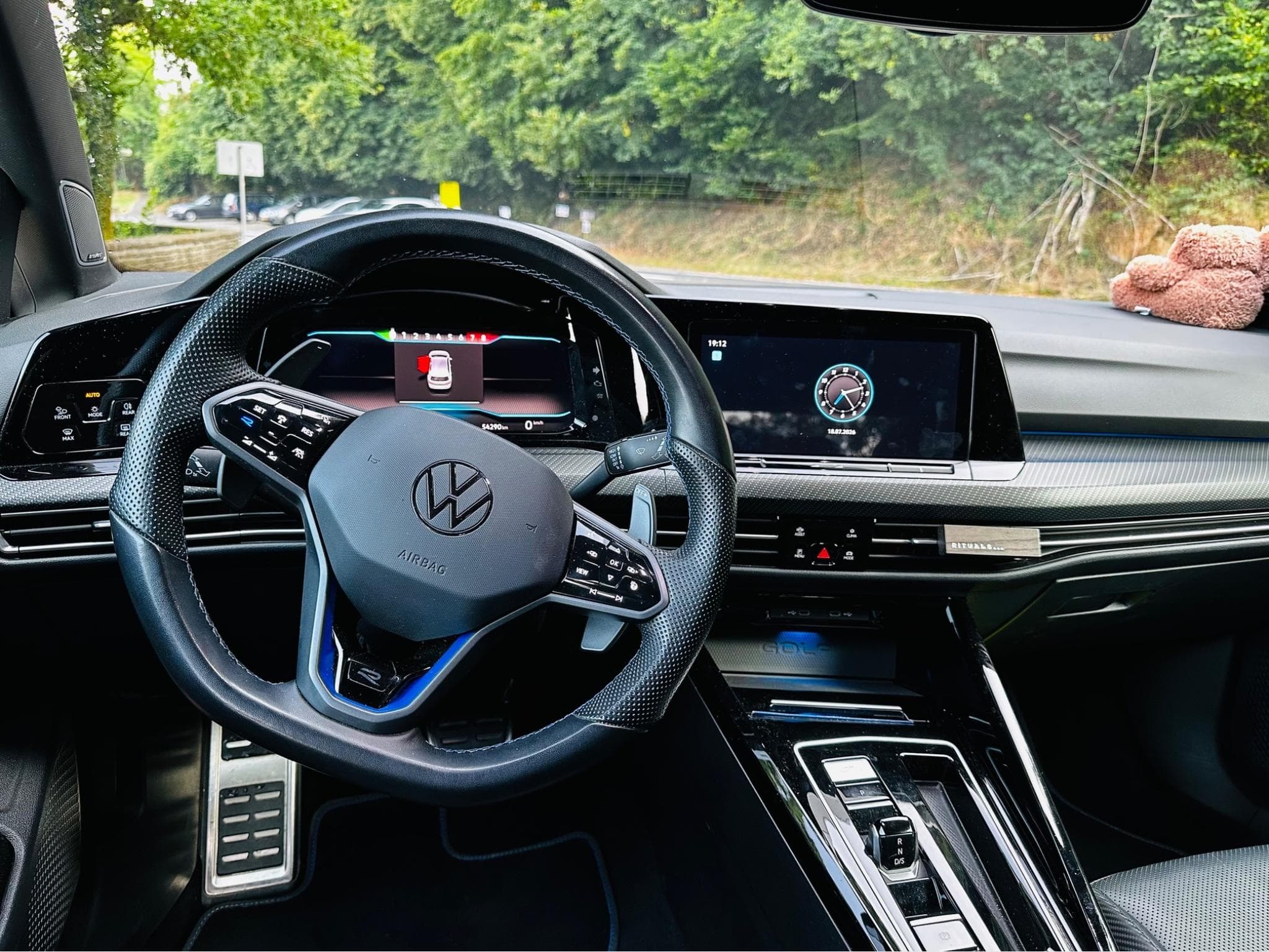 VW Golf VIII R (2023) - Photo 3