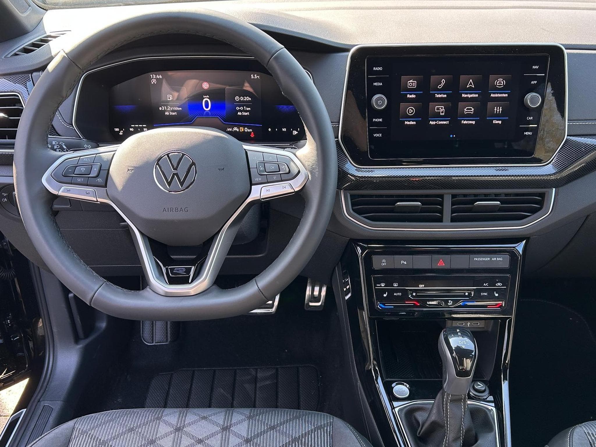 VW T-Cross R-Line (2026) - Foto 7