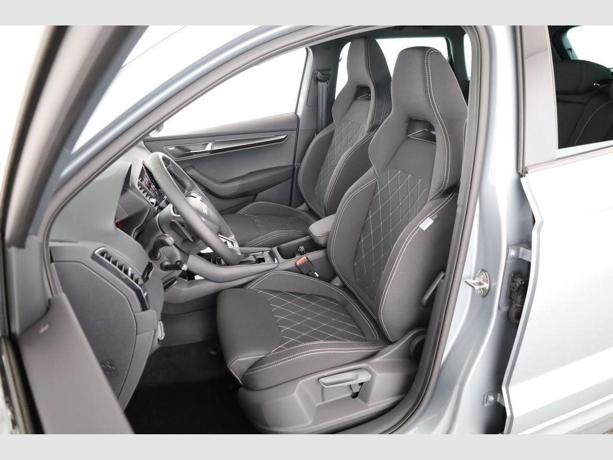 Skoda Karoq Sportline (2026) - Photo 11
