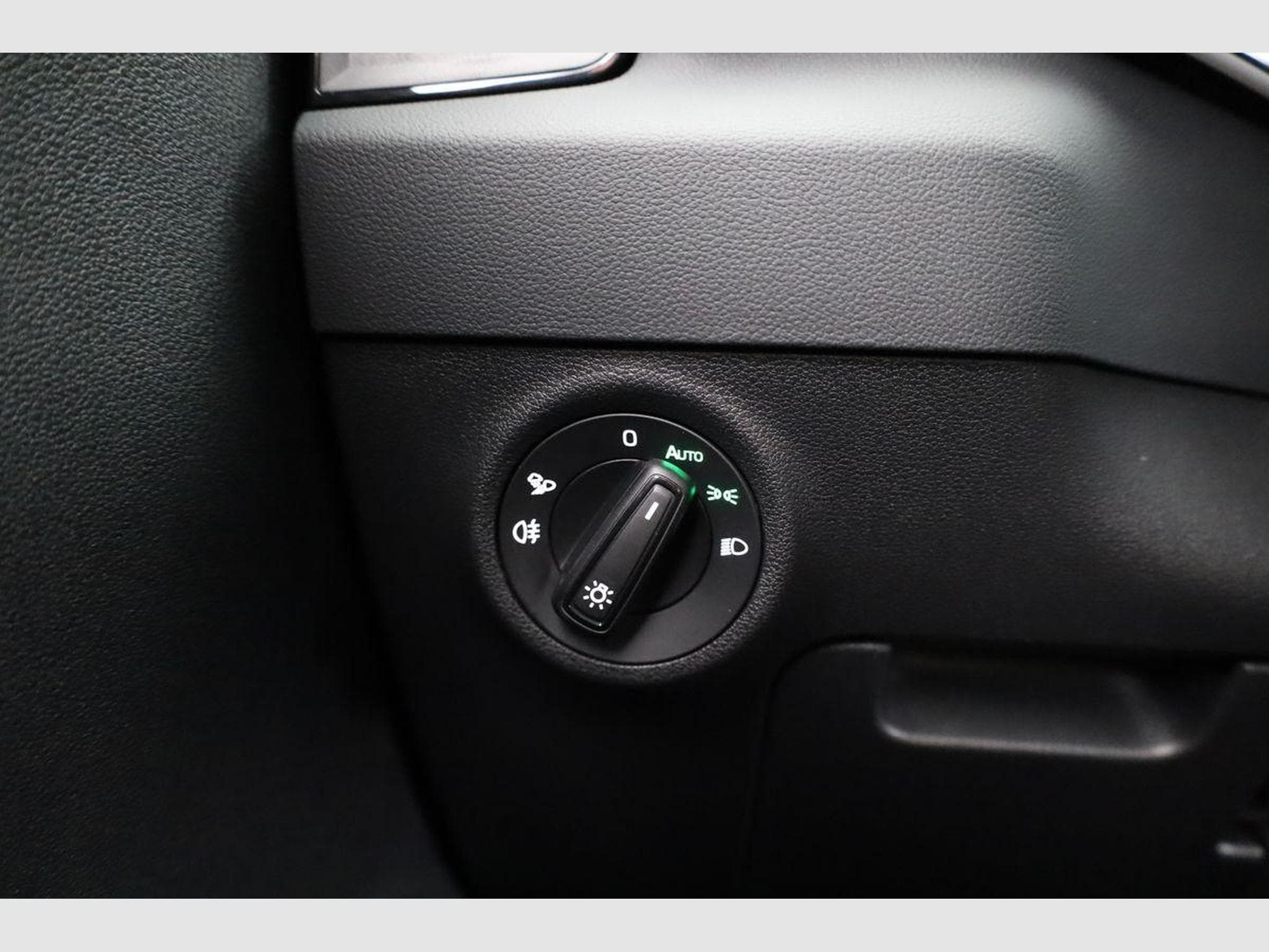Skoda Karoq Sportline (2026) - Foto 8