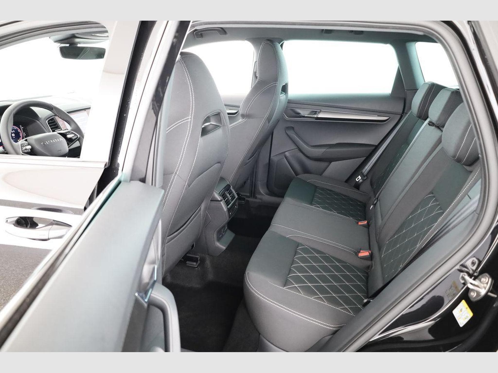 Skoda Karoq Sportline (2026) - Foto 12