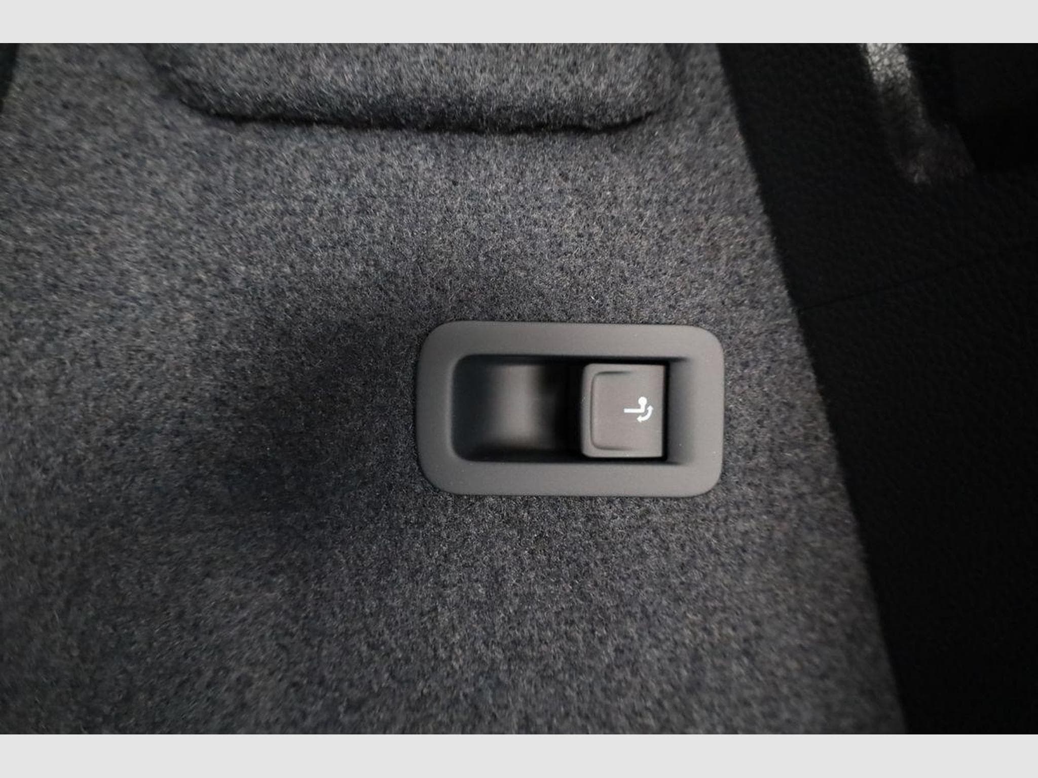 Skoda Karoq Sportline (2026) - Foto 15