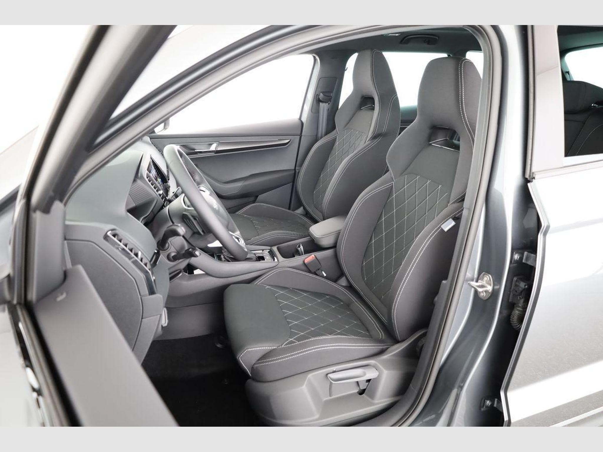 Skoda Karoq Sportline (2026) - Foto 12