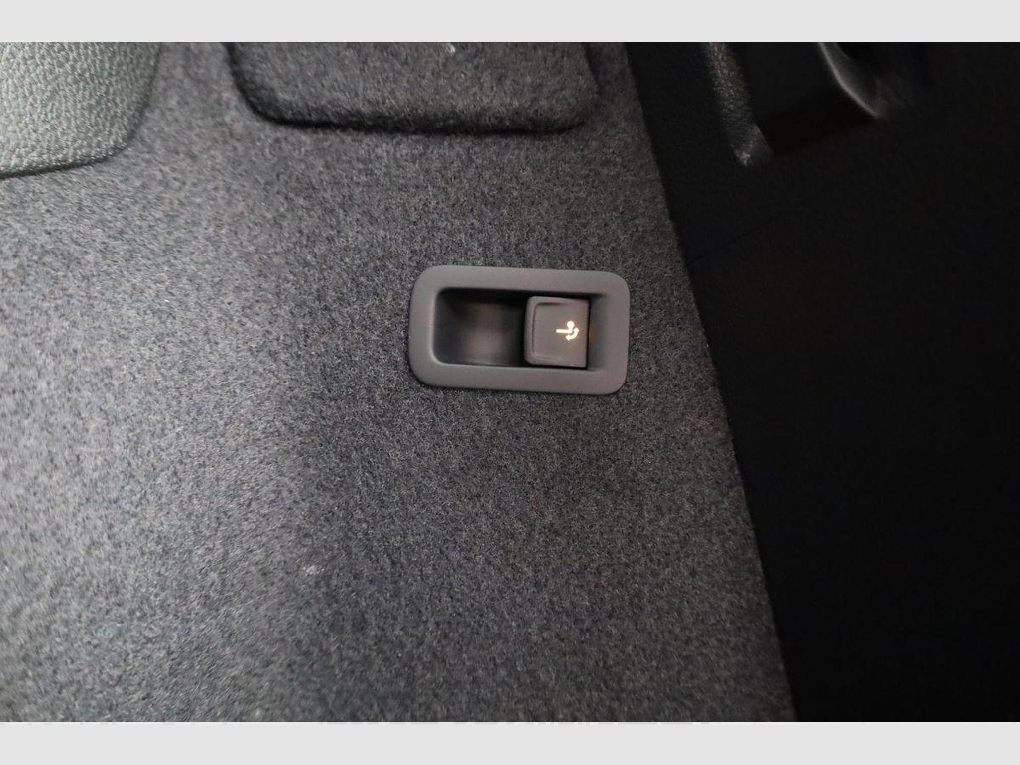 Skoda Karoq Sportline (2026) - Foto 15