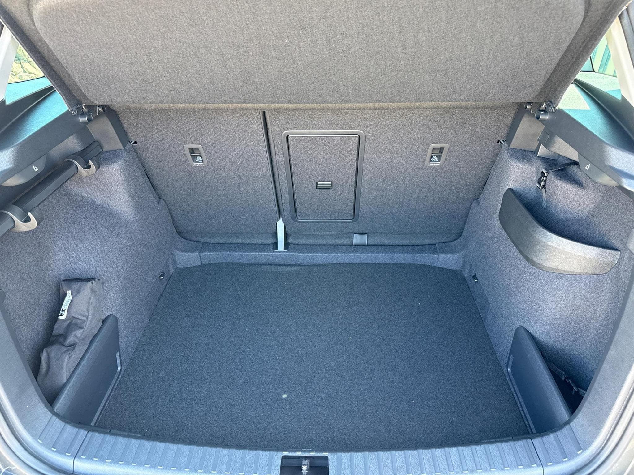 Skoda Karoq EXTRA 2,0 TDI (2026) - Foto 10