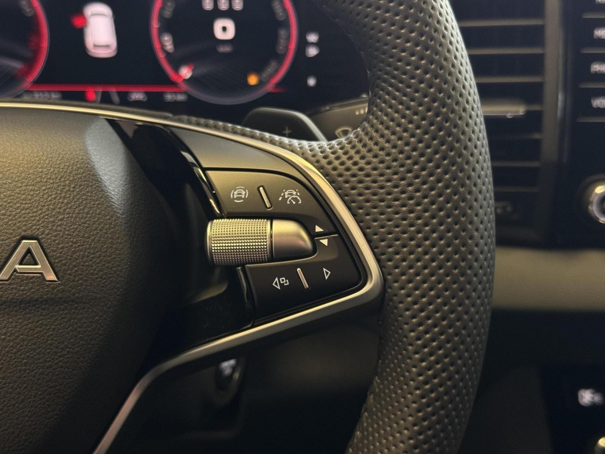 Skoda Karoq Sportline (2026) - Photo 12