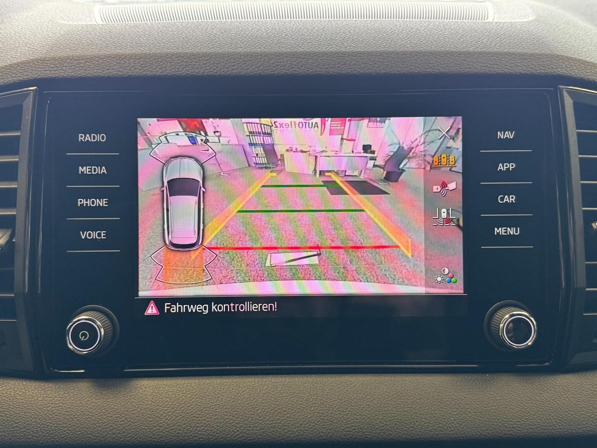 Skoda Karoq Sportline (2026) - Photo 17