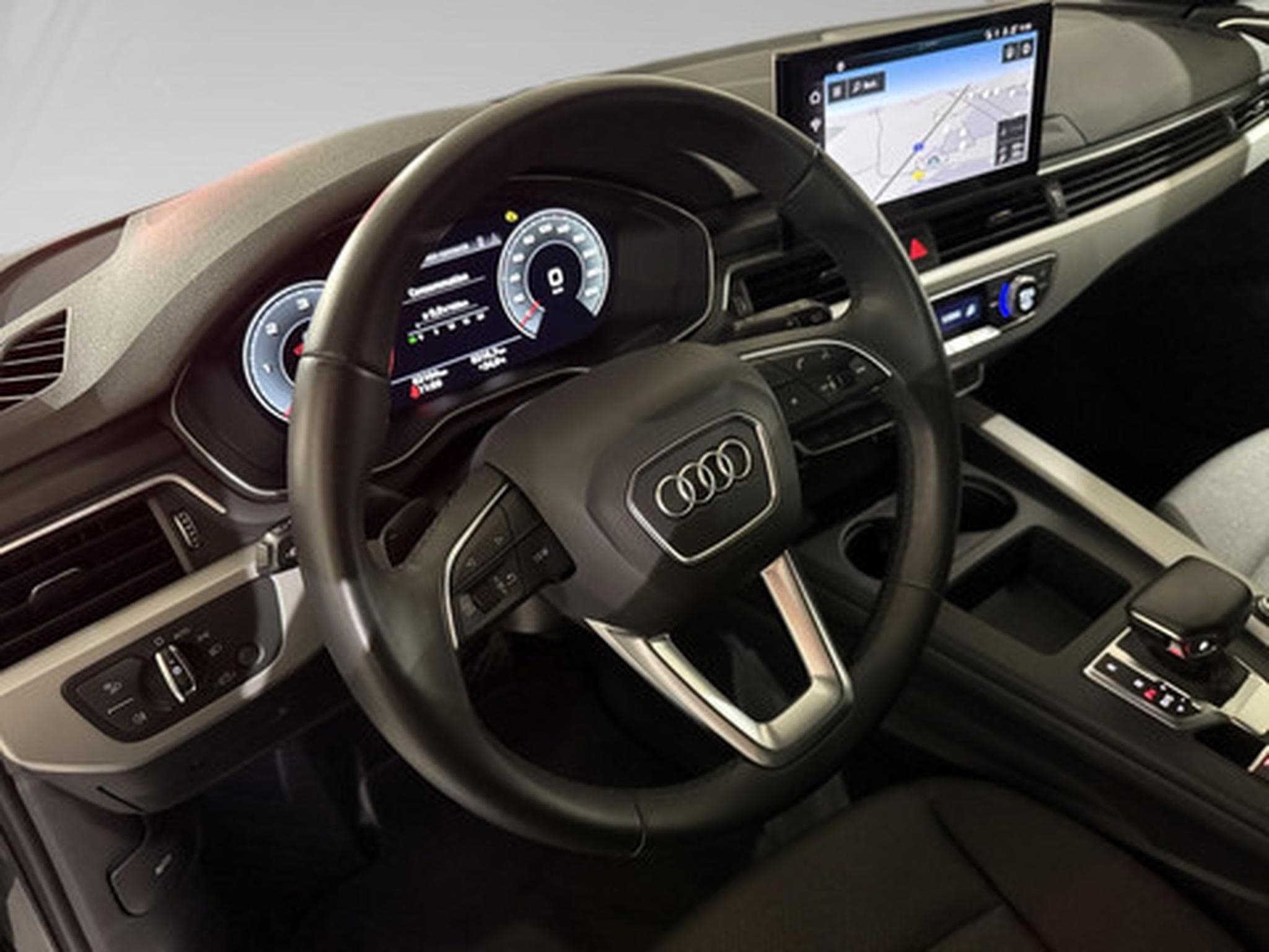 Audi A4 Avant 2.0 TDI S tronic S line (2023) - Photo 8