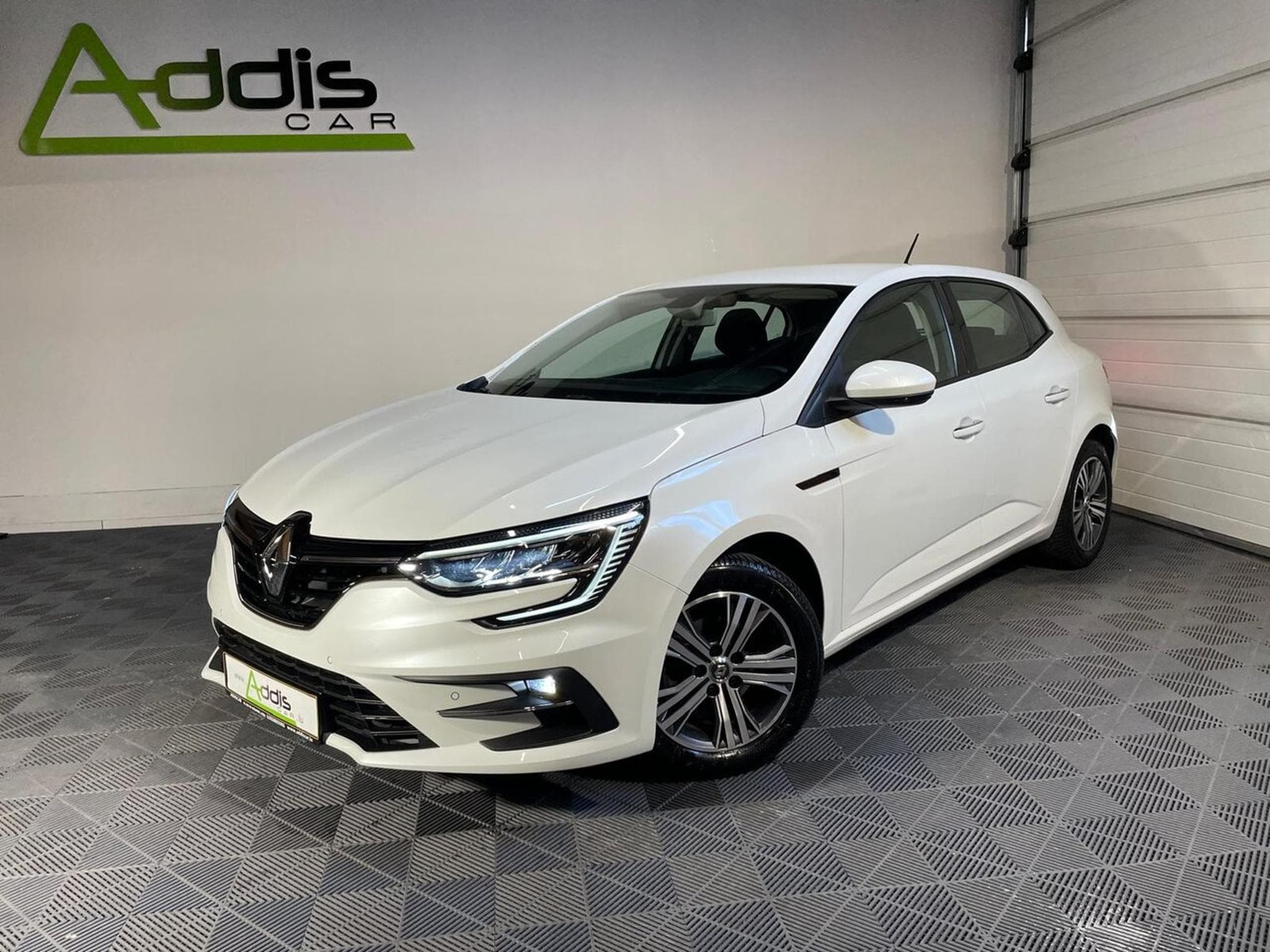 Renault Megane IV 1.3 TCE 140 INTENS CARPLAY (2023) - Photo 1