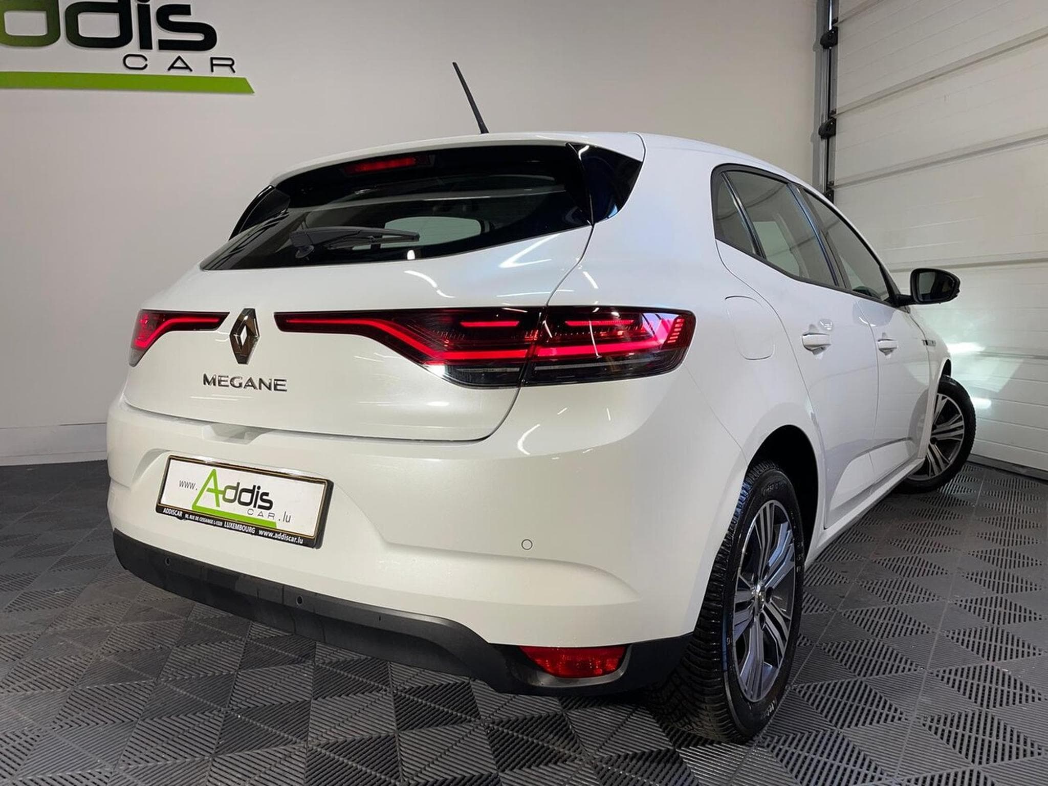 Renault Megane IV 1.3 TCE 140 INTENS CARPLAY (2023) - Photo 15