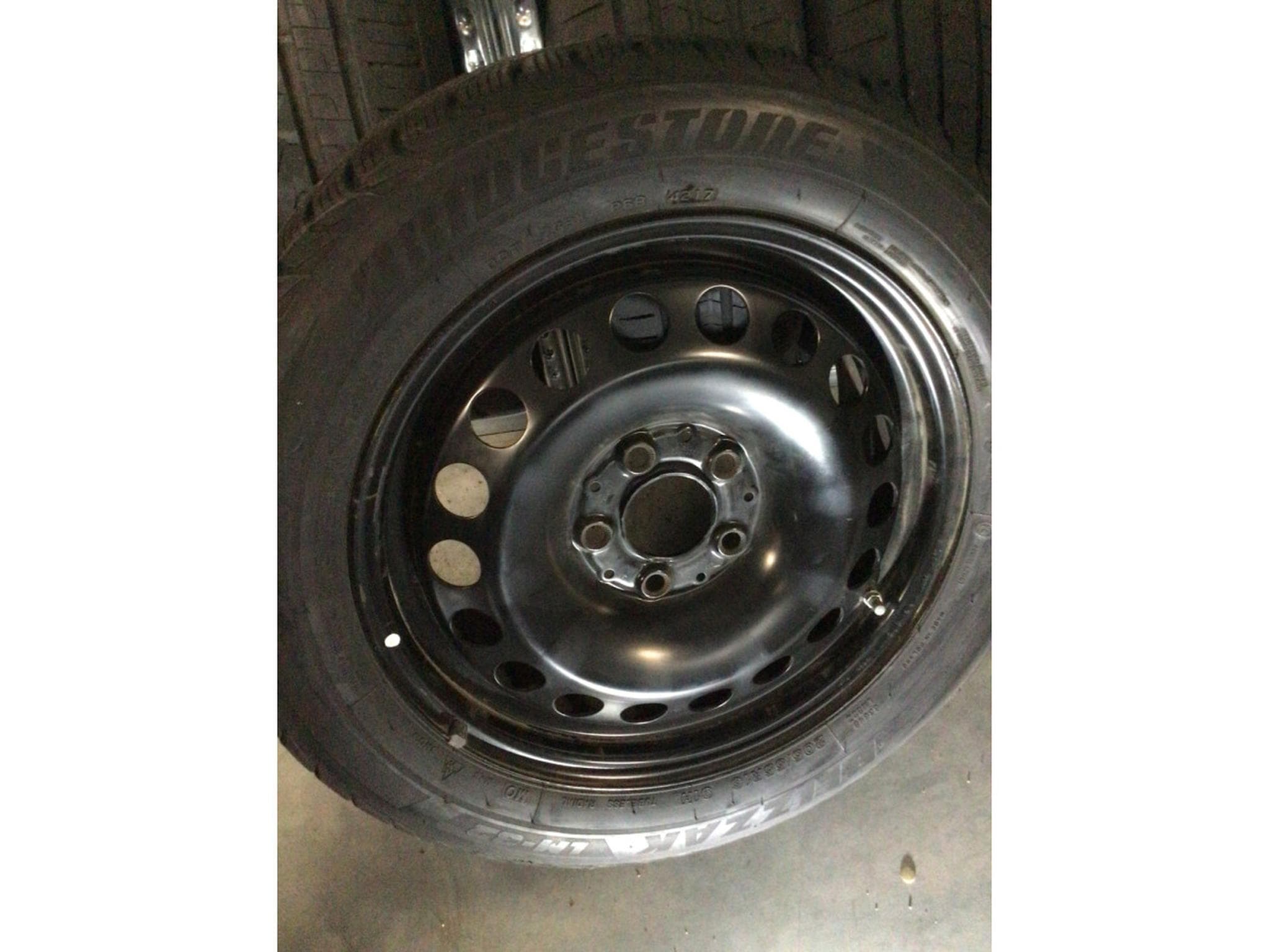 Jantes acier + Pneus – 16" - Photo 1