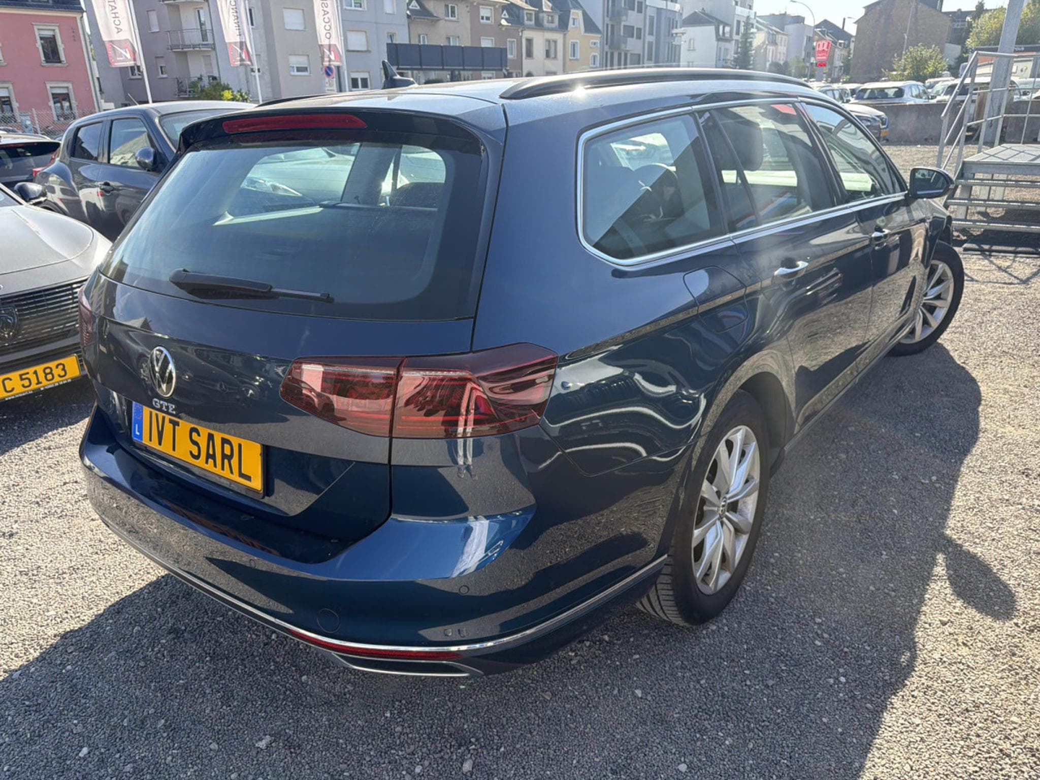VW Passat 1.4 GTE PLUG-IN 218CV (2022) - Photo 6