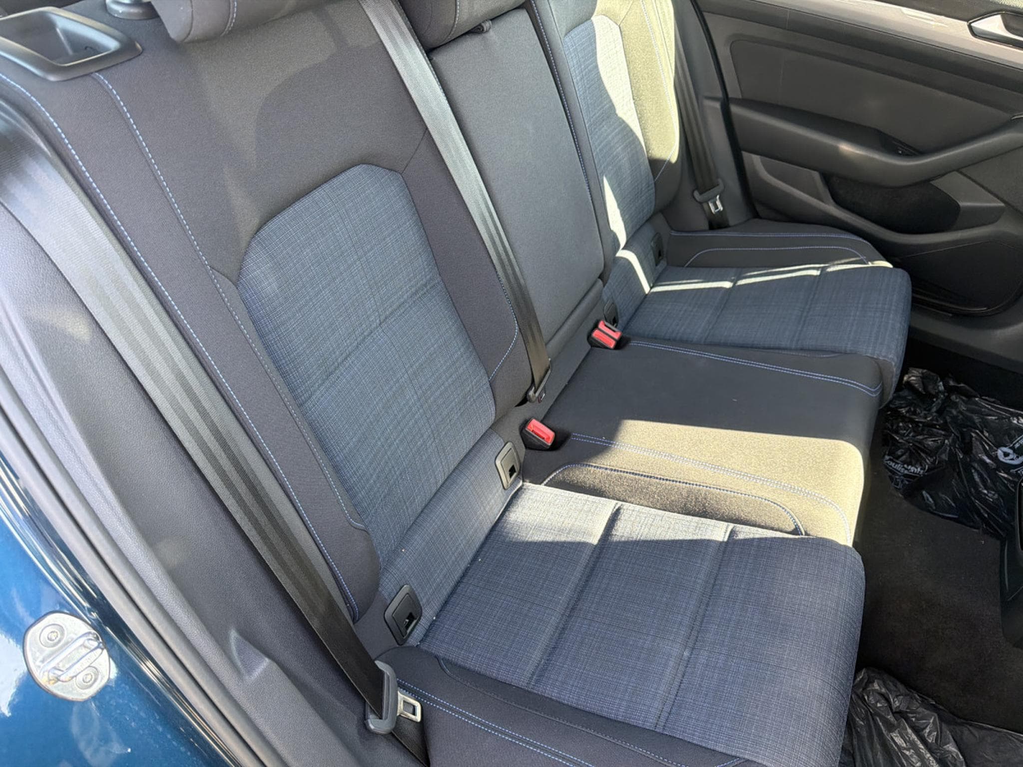 VW Passat 1.4 GTE PLUG-IN 218CV (2022) - Photo 8