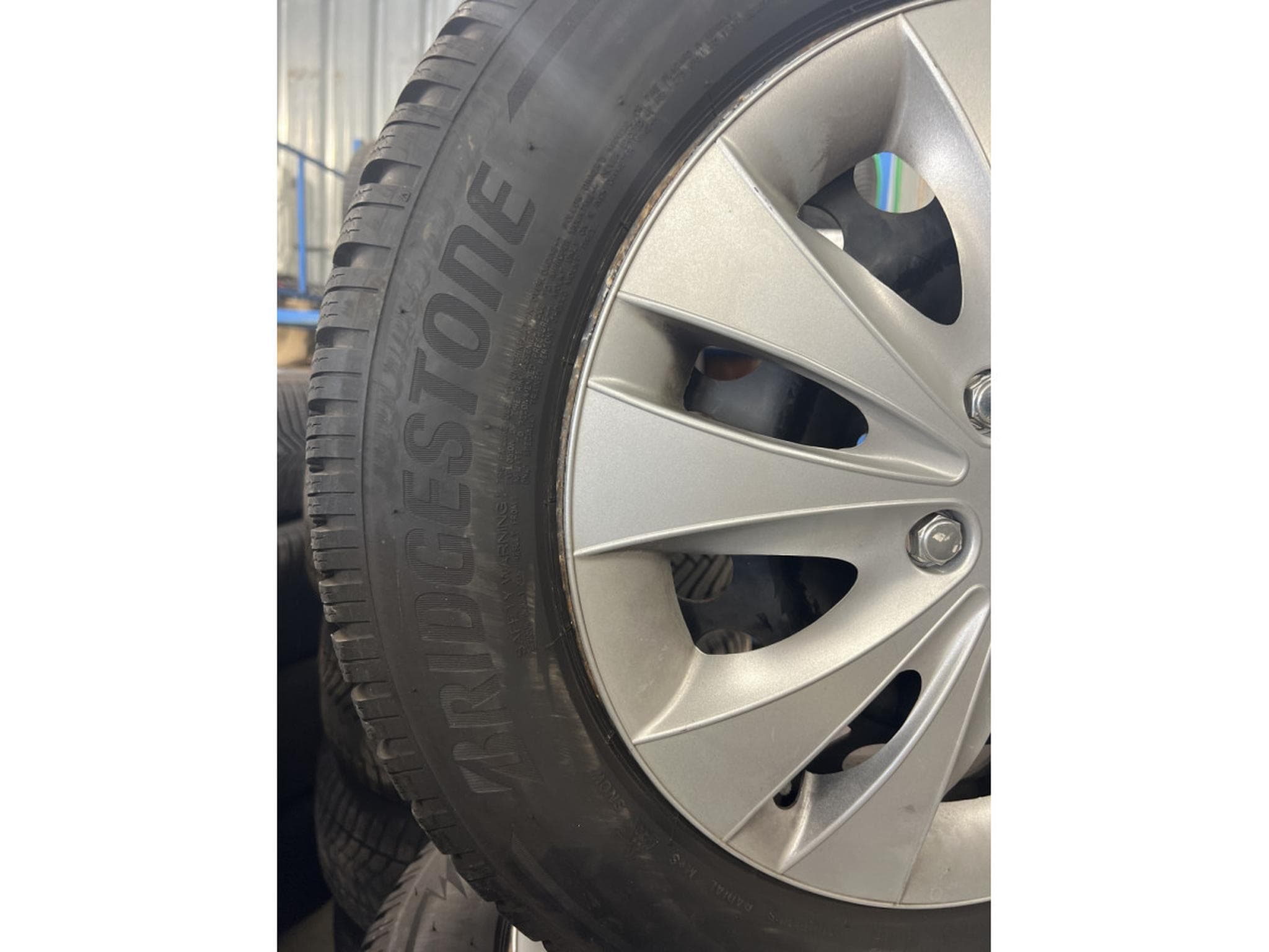 Jantes acier + Pneus – 16" - Photo 3