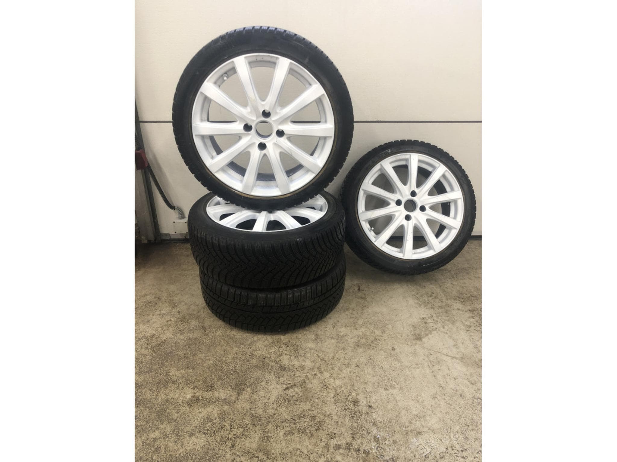 Jantes alu + Pneus h – 17" - Photo 1