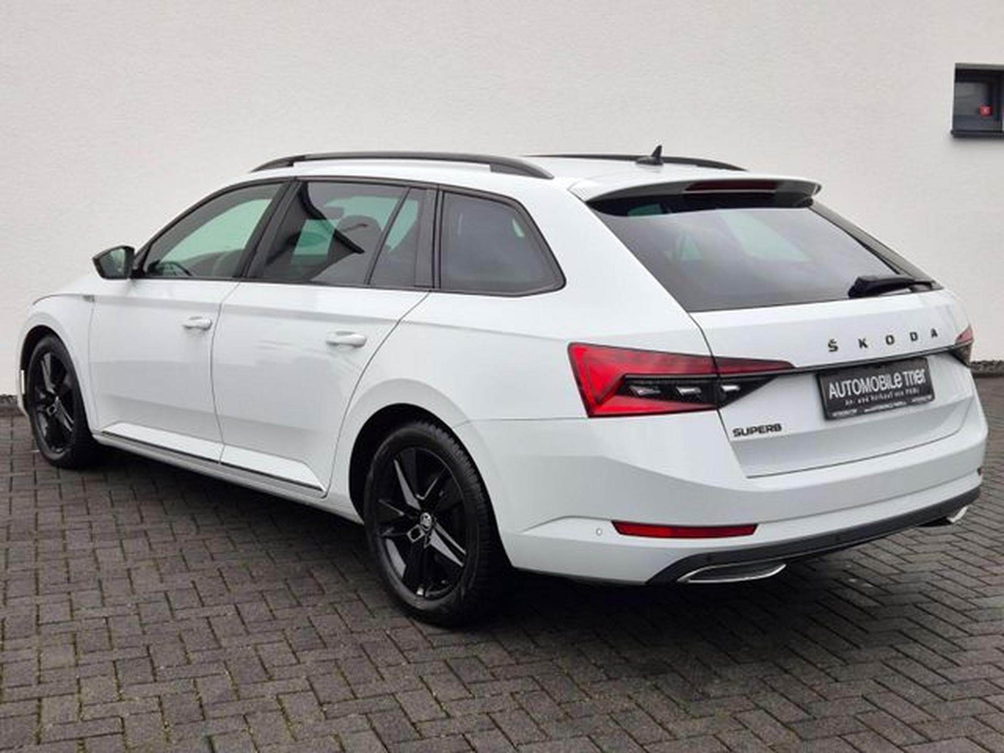 Skoda Superb Superb Combi Sportline 2.0 TSI DSG / / 1.HAND // (2022) - Photo 7
