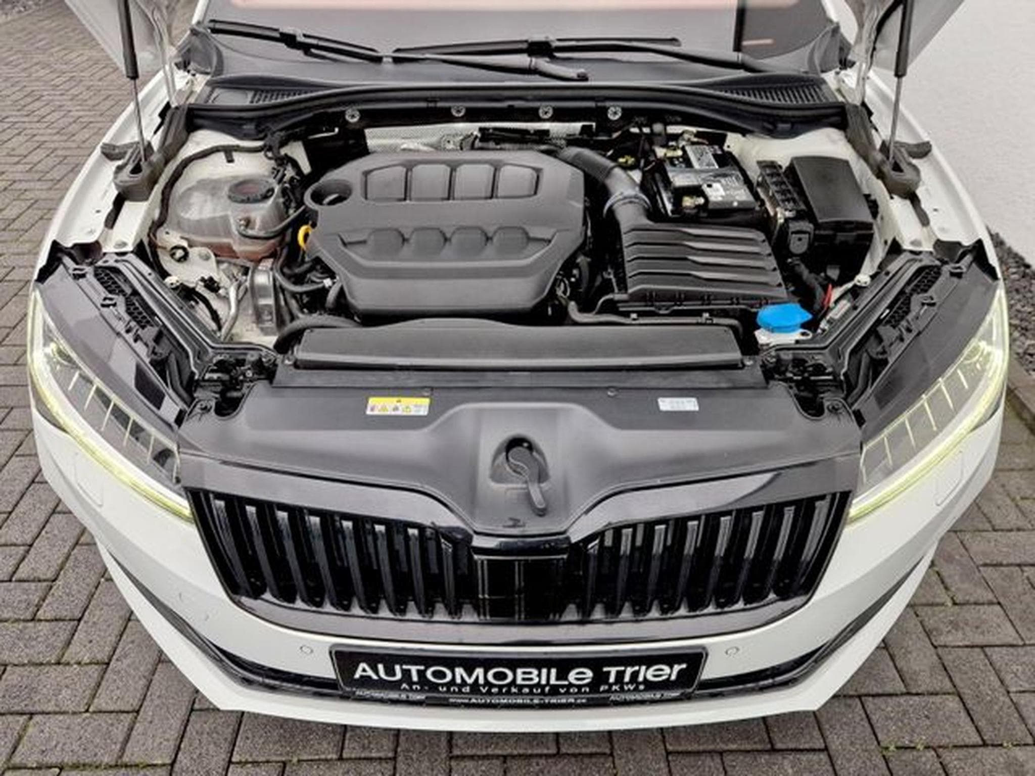 Skoda Superb Superb Combi Sportline 2.0 TSI DSG / / 1.HAND // (2022) - Photo 16