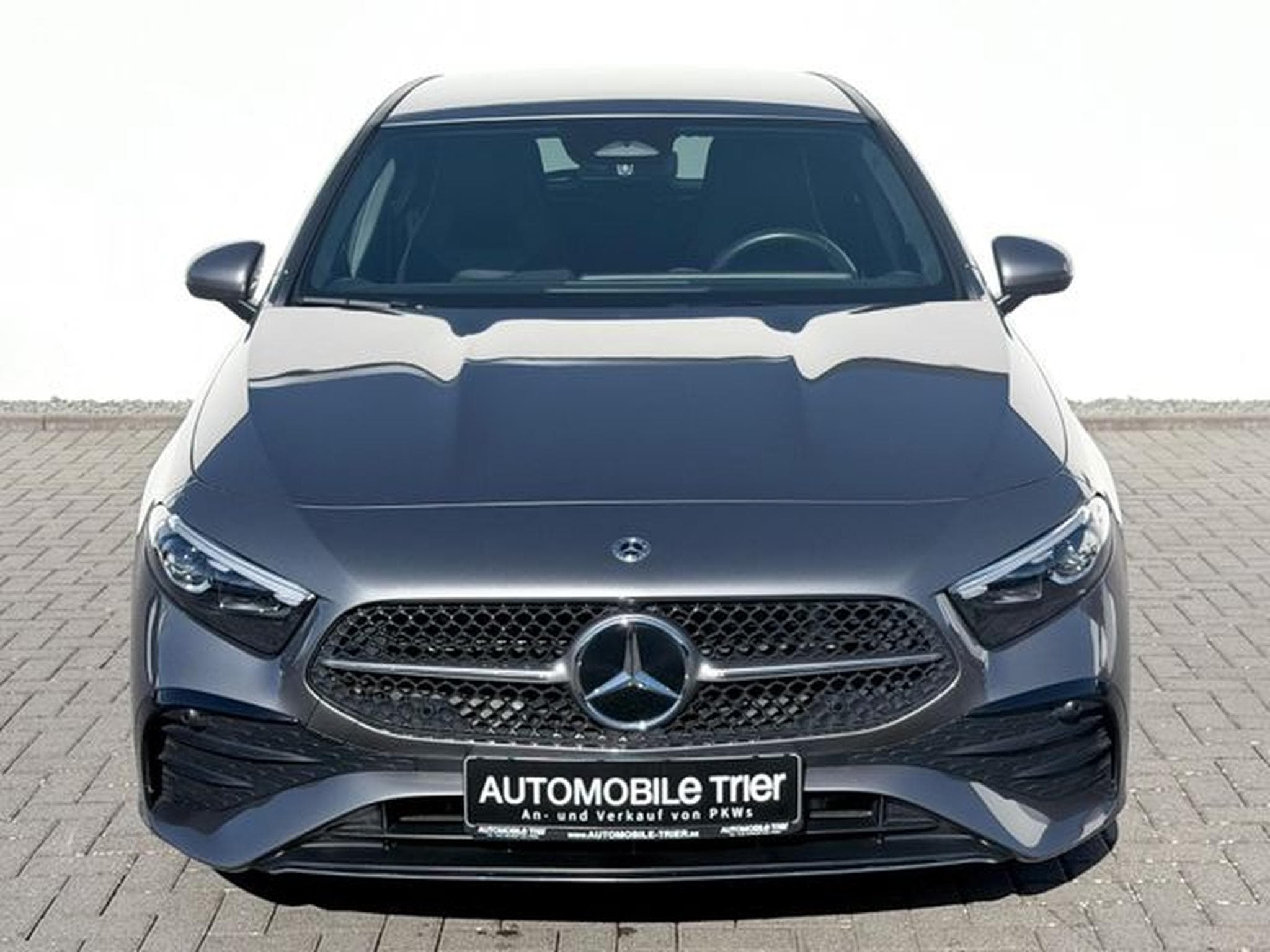 Mercedes A 220 A 220d Amg Line /NAVI/LED/CAM/BURMESTER/1.HAND/ (2024) - Photo 2