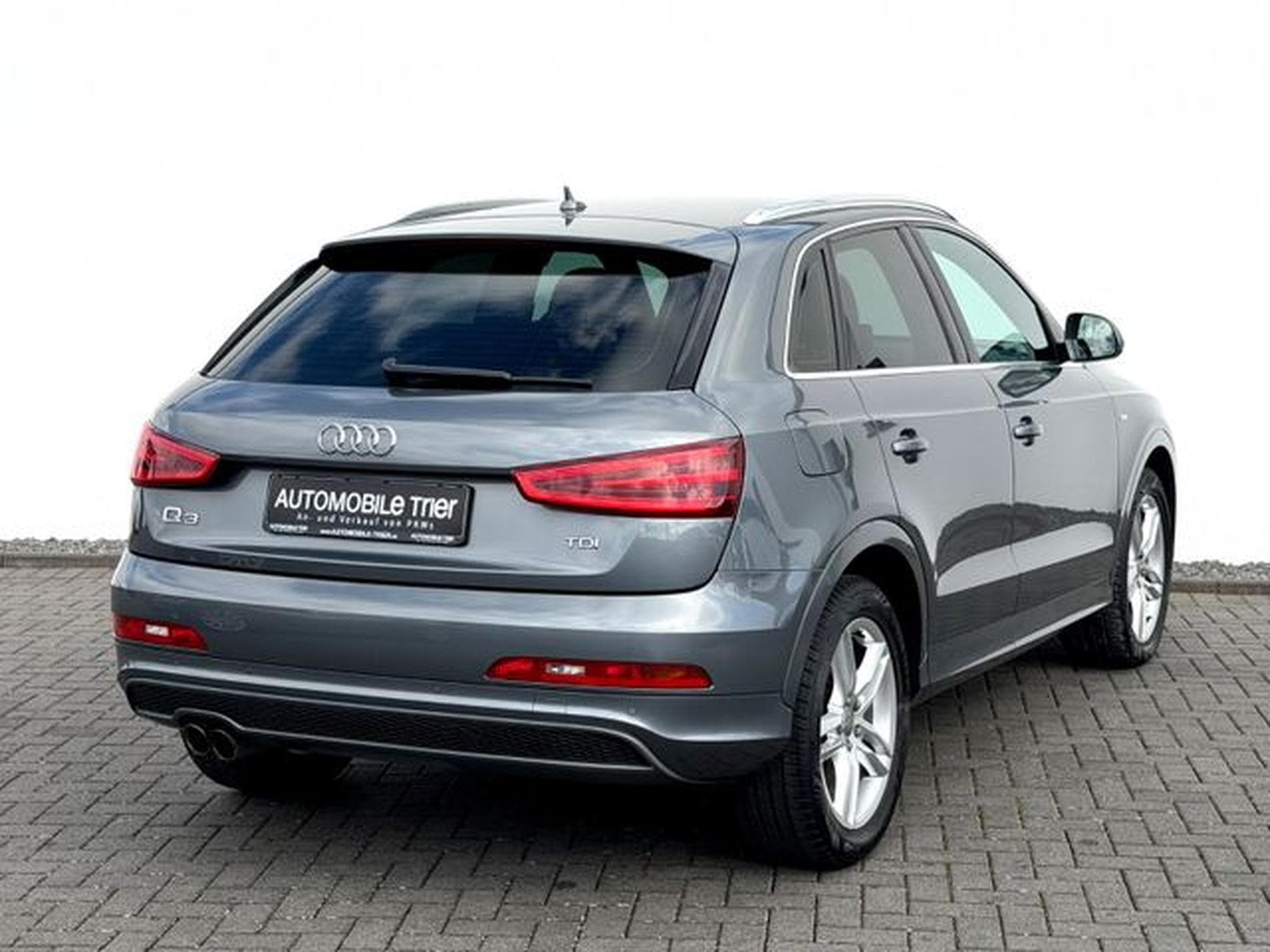 Audi Q3 Q3 2.0 TDI S line Sport Plus Paket /1.HAND/ (2014) - Photo 4