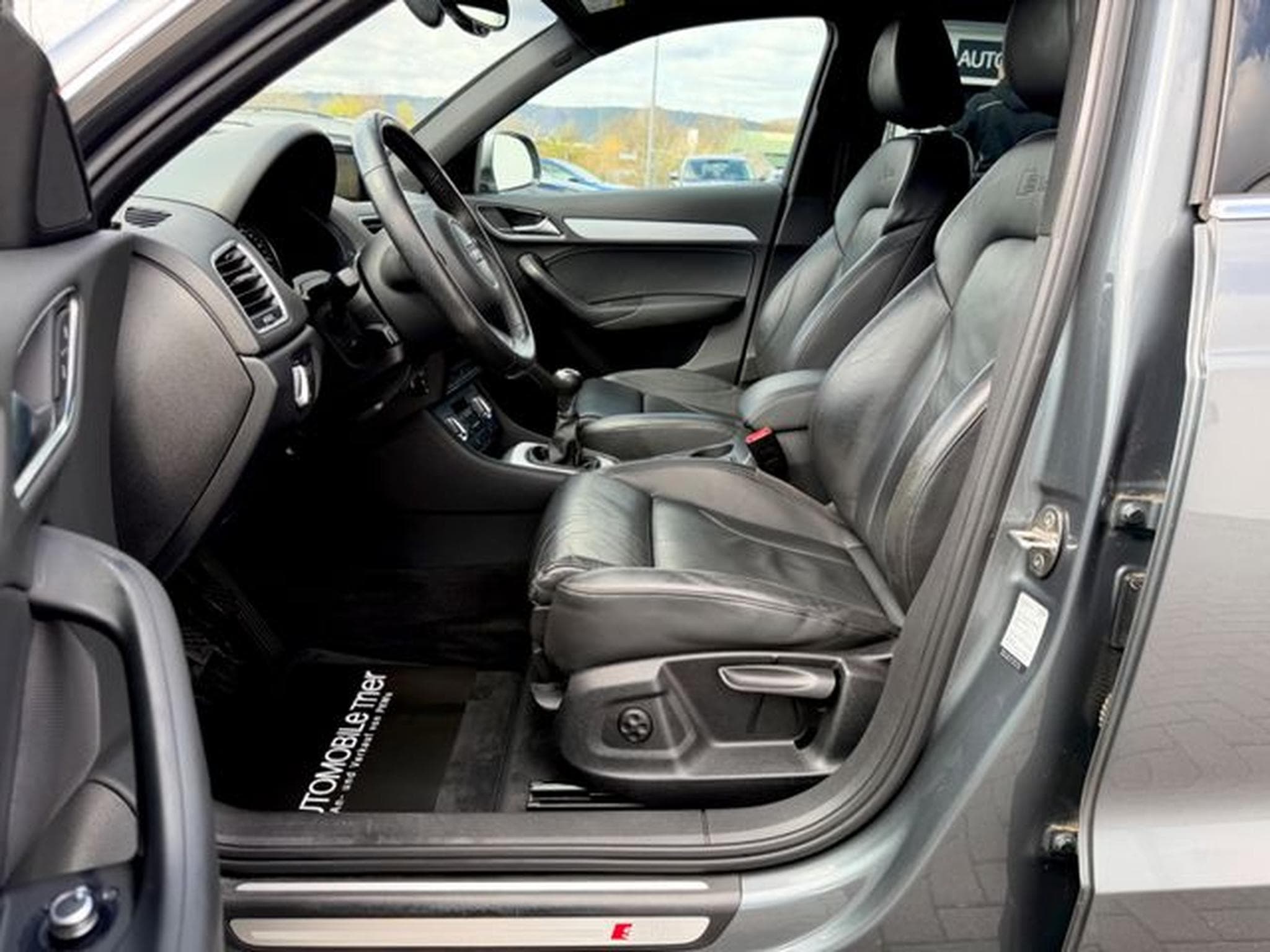 Audi Q3 Q3 2.0 TDI S line Sport Plus Paket /1.HAND/ (2014) - Photo 8