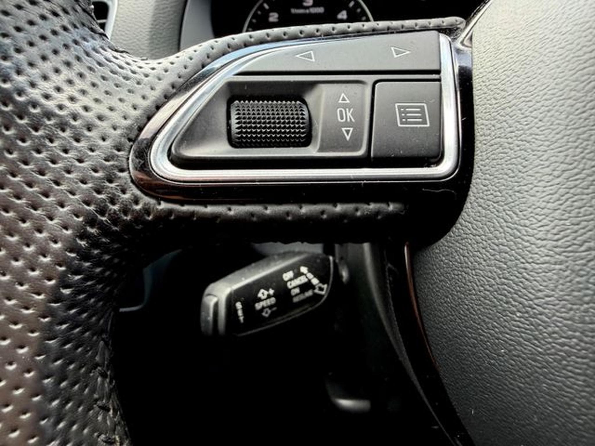 Audi Q3 Q3 2.0 TDI S line Sport Plus Paket /1.HAND/ (2014) - Photo 14