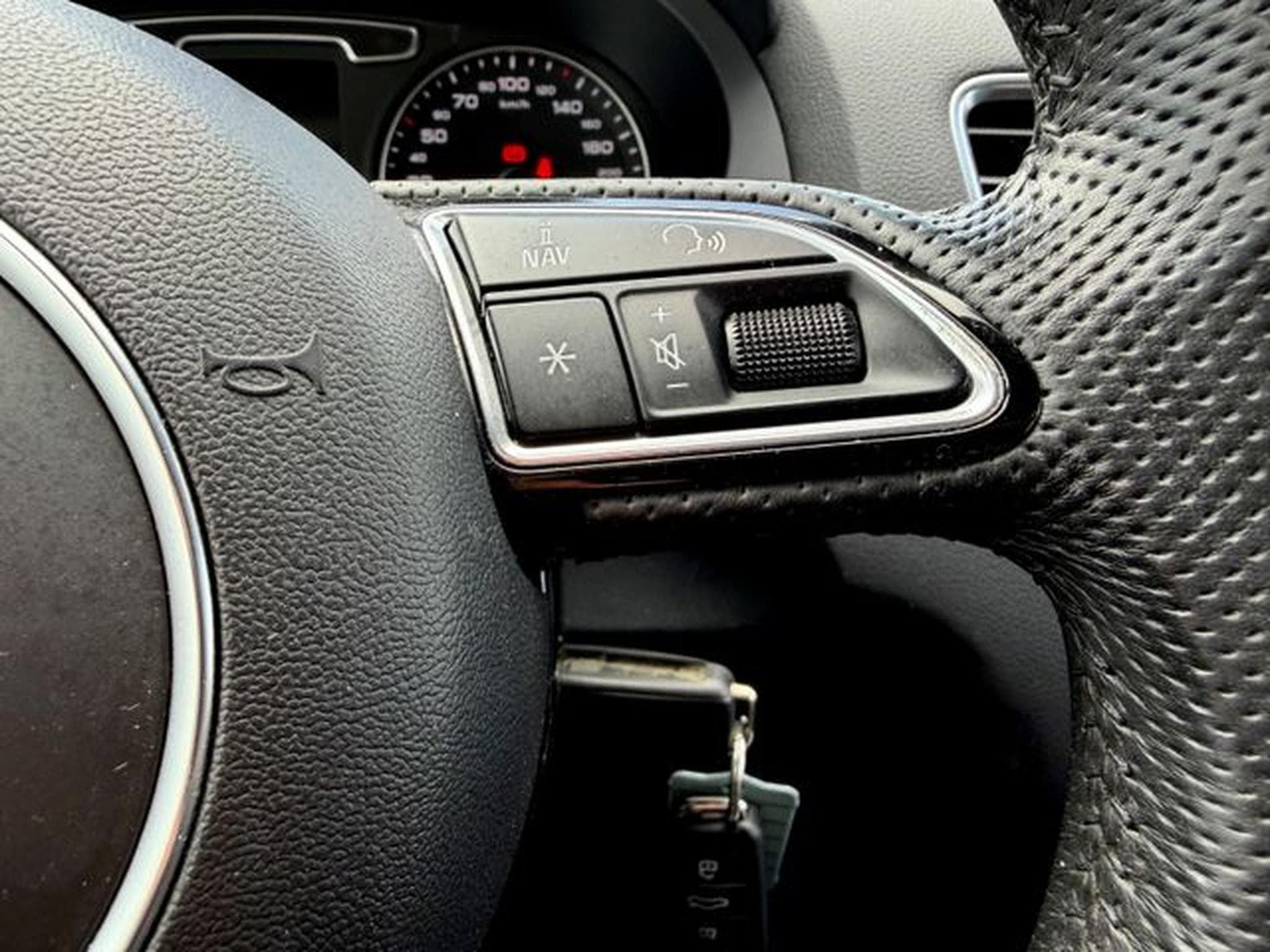 Audi Q3 Q3 2.0 TDI S line Sport Plus Paket /1.HAND/ (2014) - Photo 15