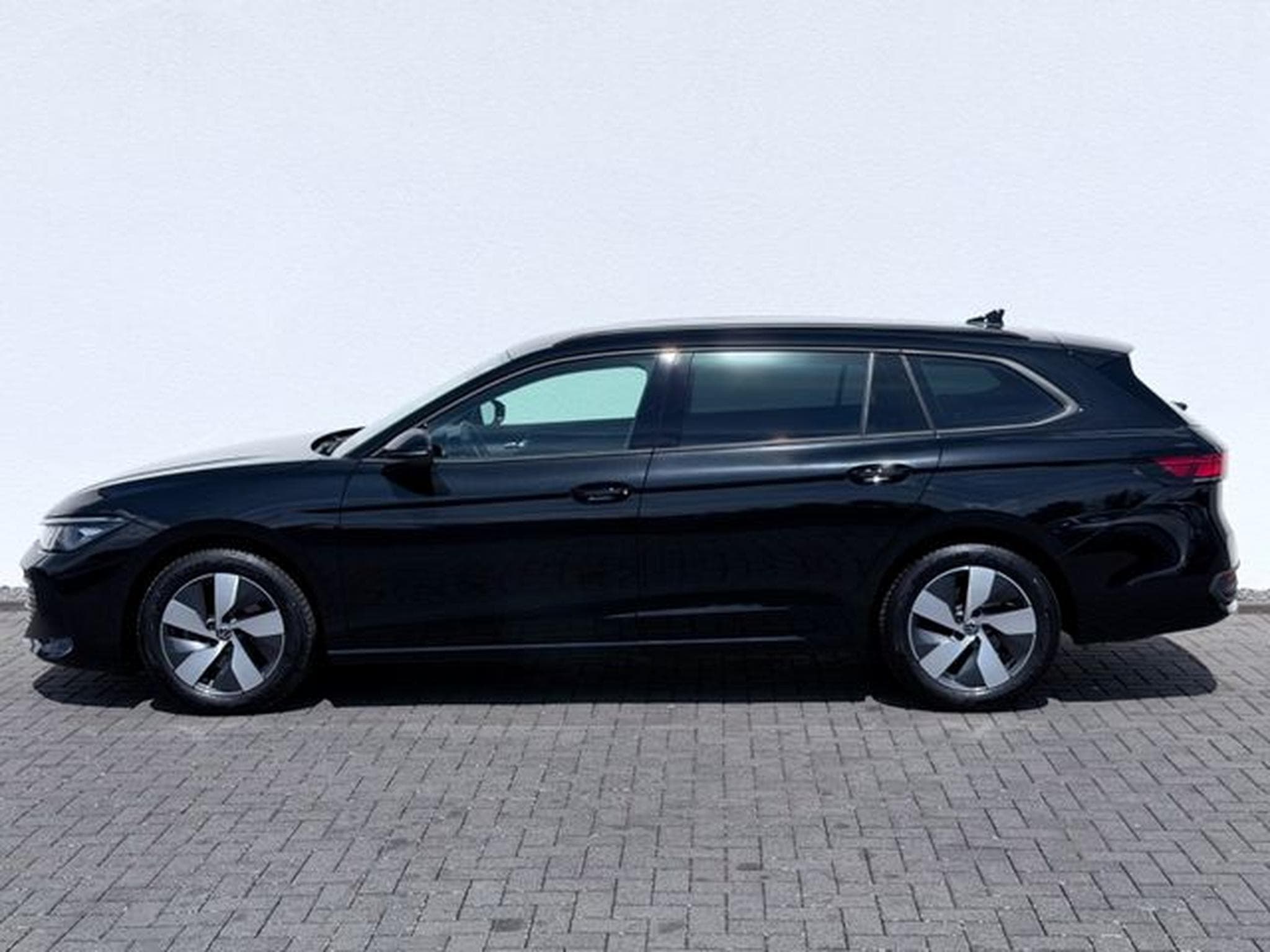 VW Passat Passat Variant 1.5 TSI DSG /LED/ACC/CAM/1.HAND/ (2025) - Photo 8