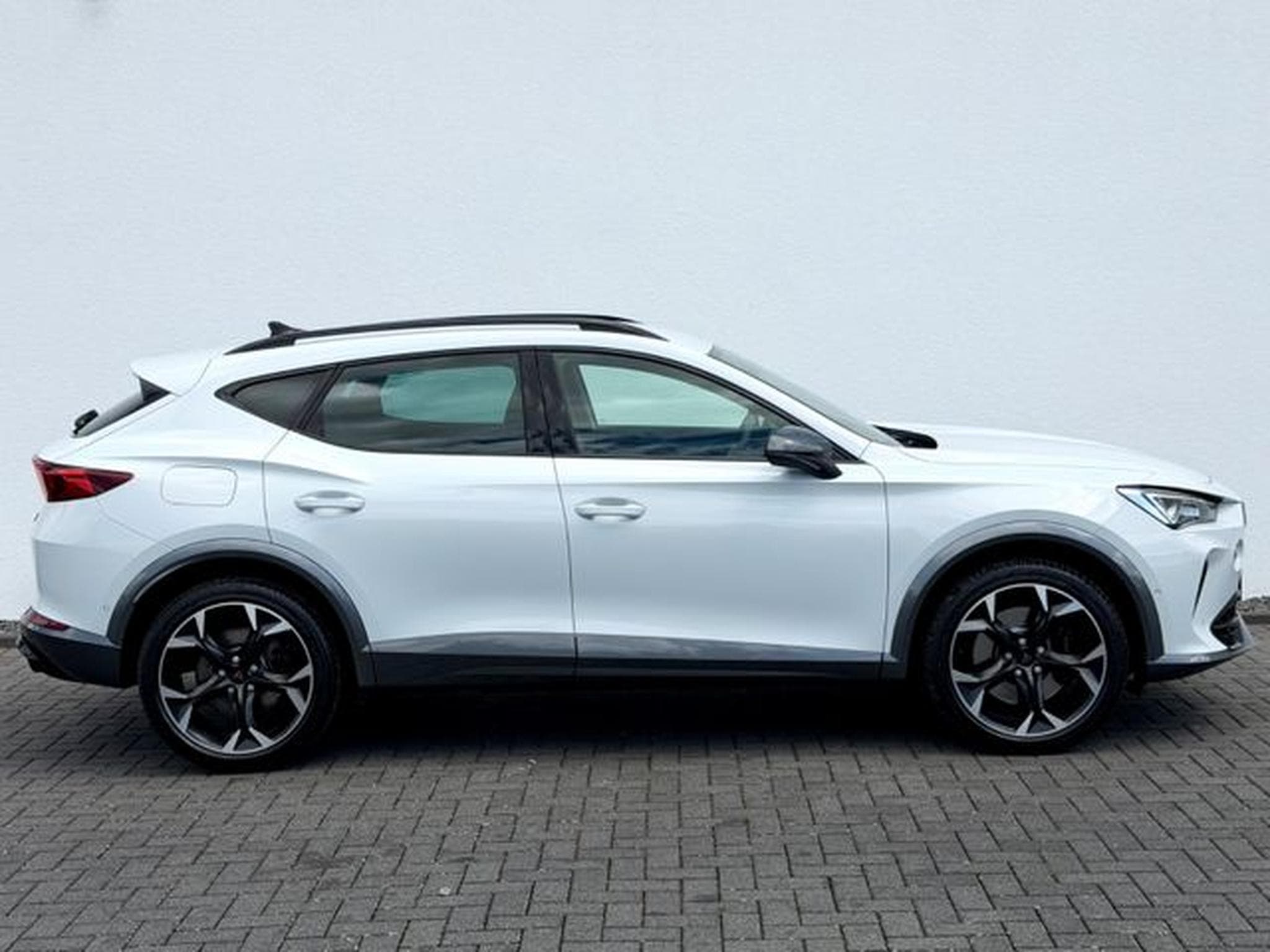 Cupra Formentor Formentor VZ 2.0 TSI DSG 4Drive /LED/ACC/CAM/ (2022) - Photo 4