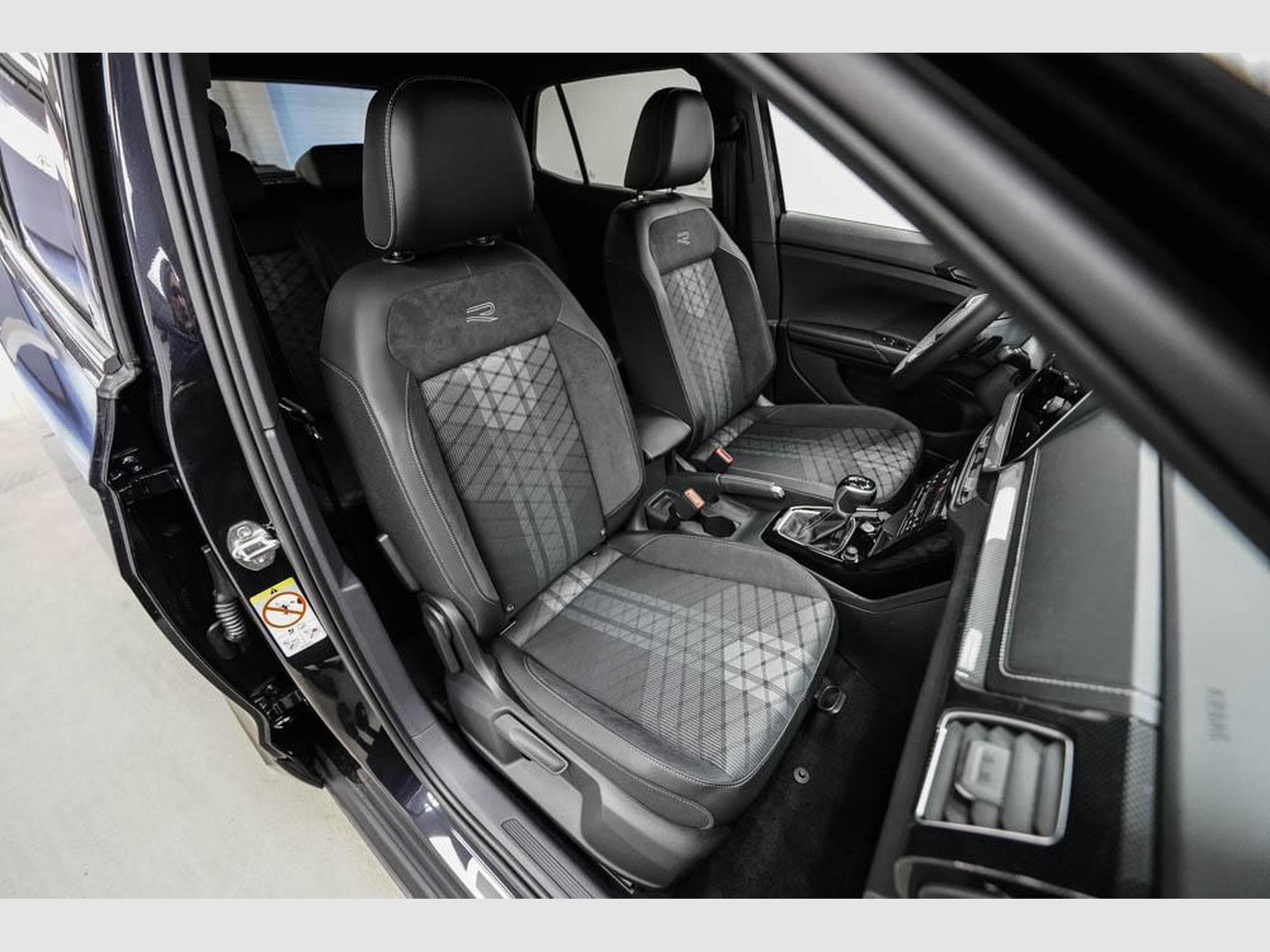 VW T-Cross 1,5 TSI DSG (2026) - Photo 20