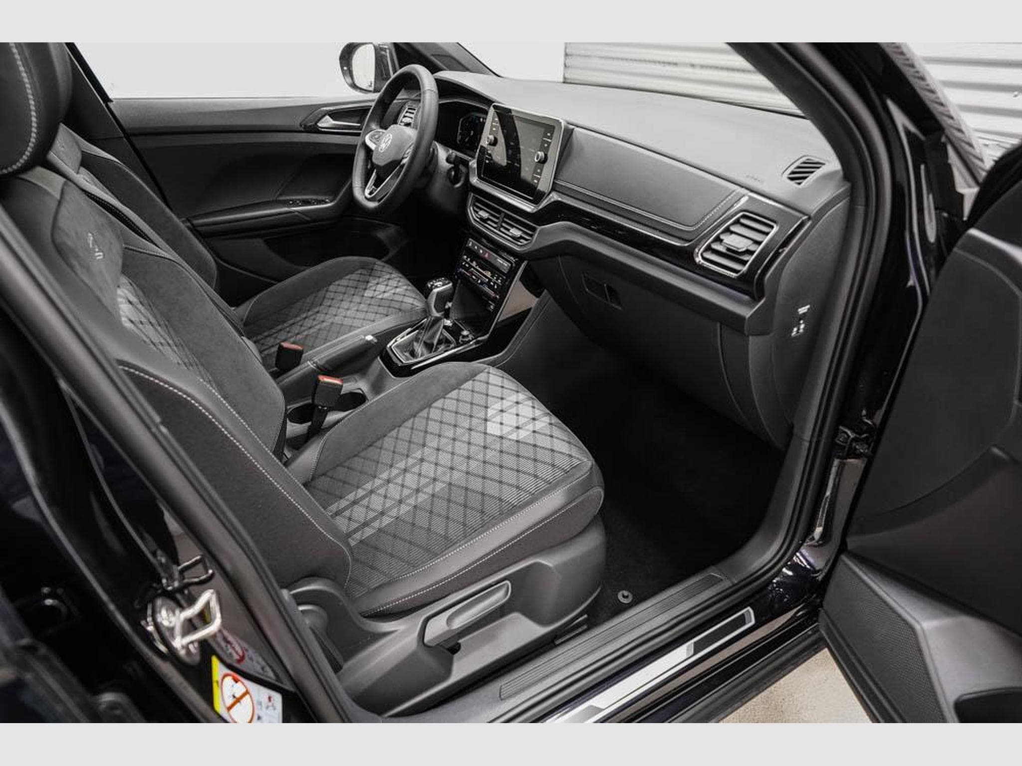 VW T-Cross 1,5 TSI DSG (2026) - Photo 19